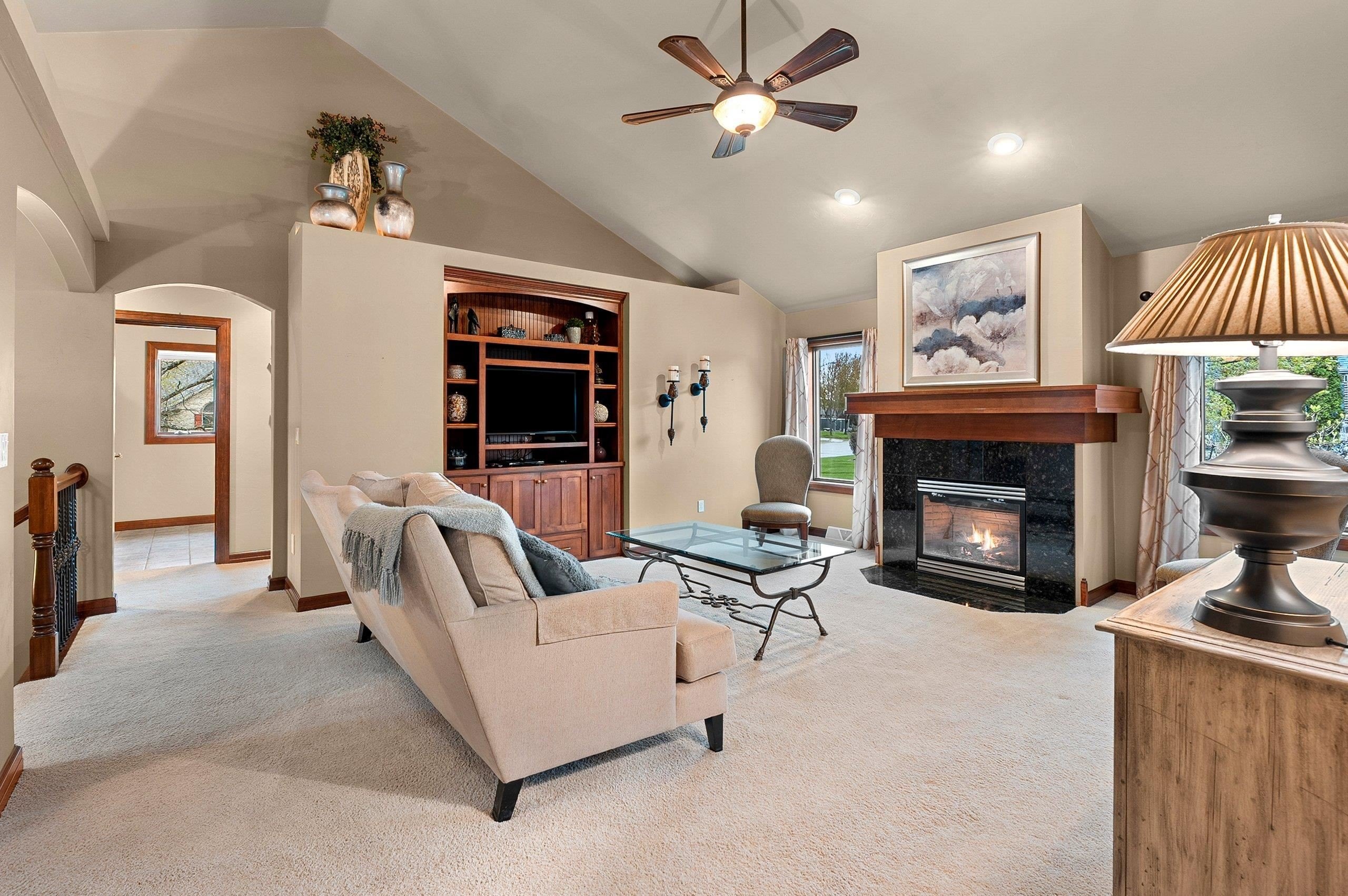 DE PERE, Wisconsin, 54115, United States, 3 Bedrooms Bedrooms, ,4 BathroomsBathrooms,Residential,For Sale,2048400