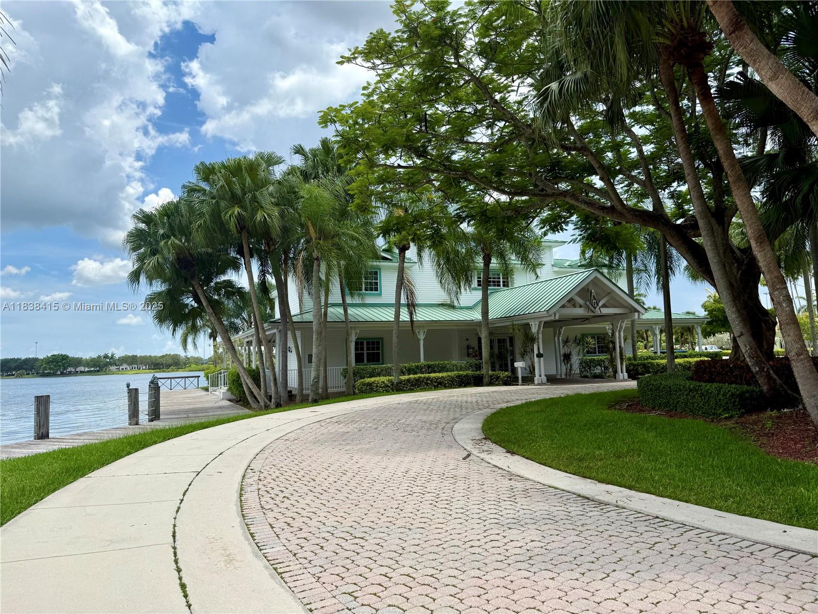 Pembroke Pines, Florida, 33029, United States, 4 Bedrooms Bedrooms, ,3 BathroomsBathrooms,Residential,For Sale,1890530