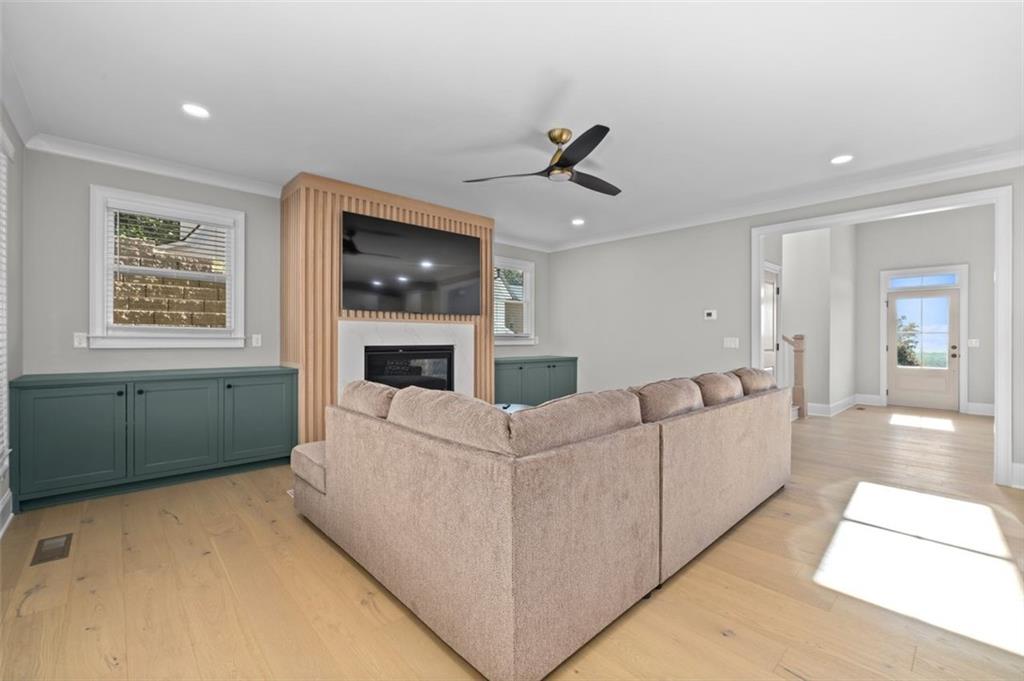 Powder Springs, Georgia, 30127, United States, 5 Bedrooms Bedrooms, ,4 BathroomsBathrooms,Residential,For Sale,1837937