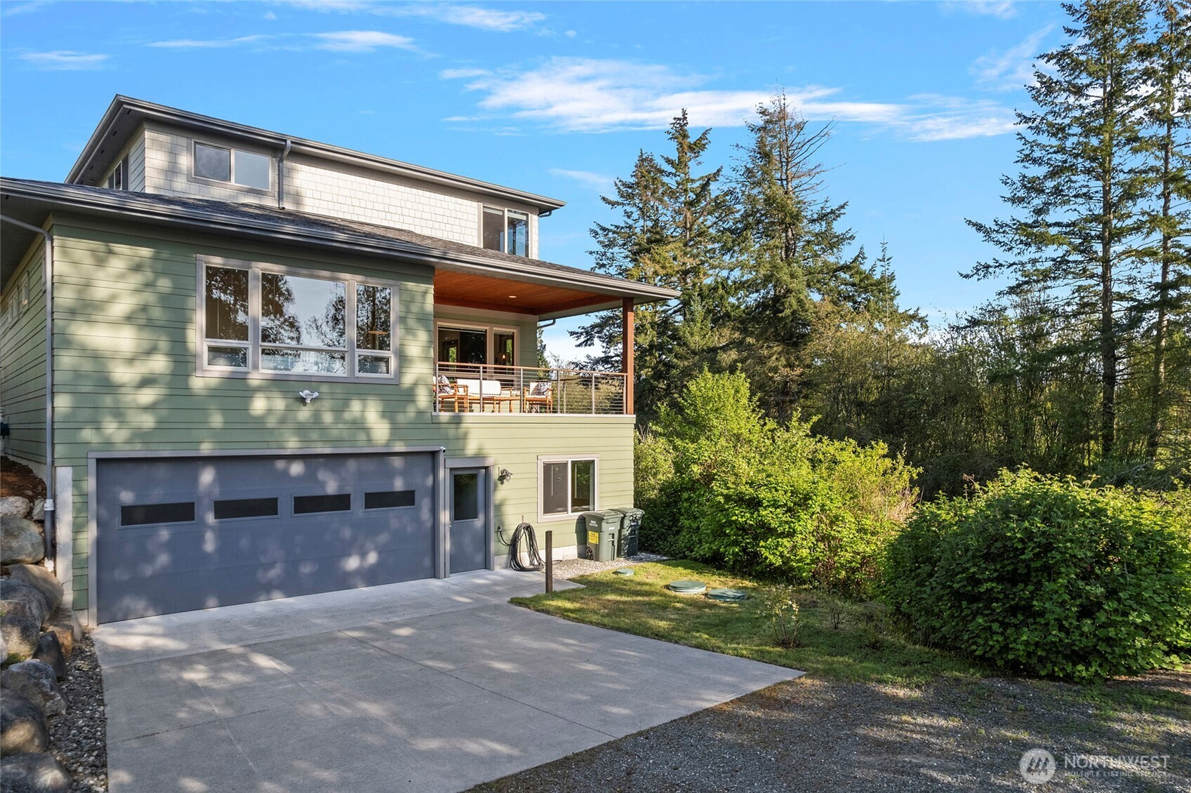 Blaine, Washington, 98230, United States, 4 Bedrooms Bedrooms, ,3 BathroomsBathrooms,Residential,For Sale,1903281