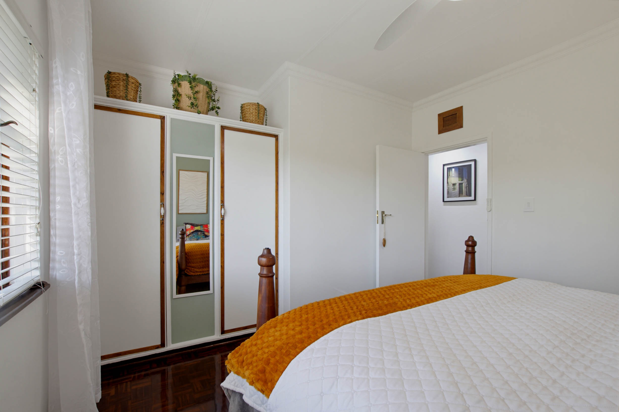  Fully Renovated Coastal Residence with Guest Flatlet and Sea Views in Salt Rock - 物件實景