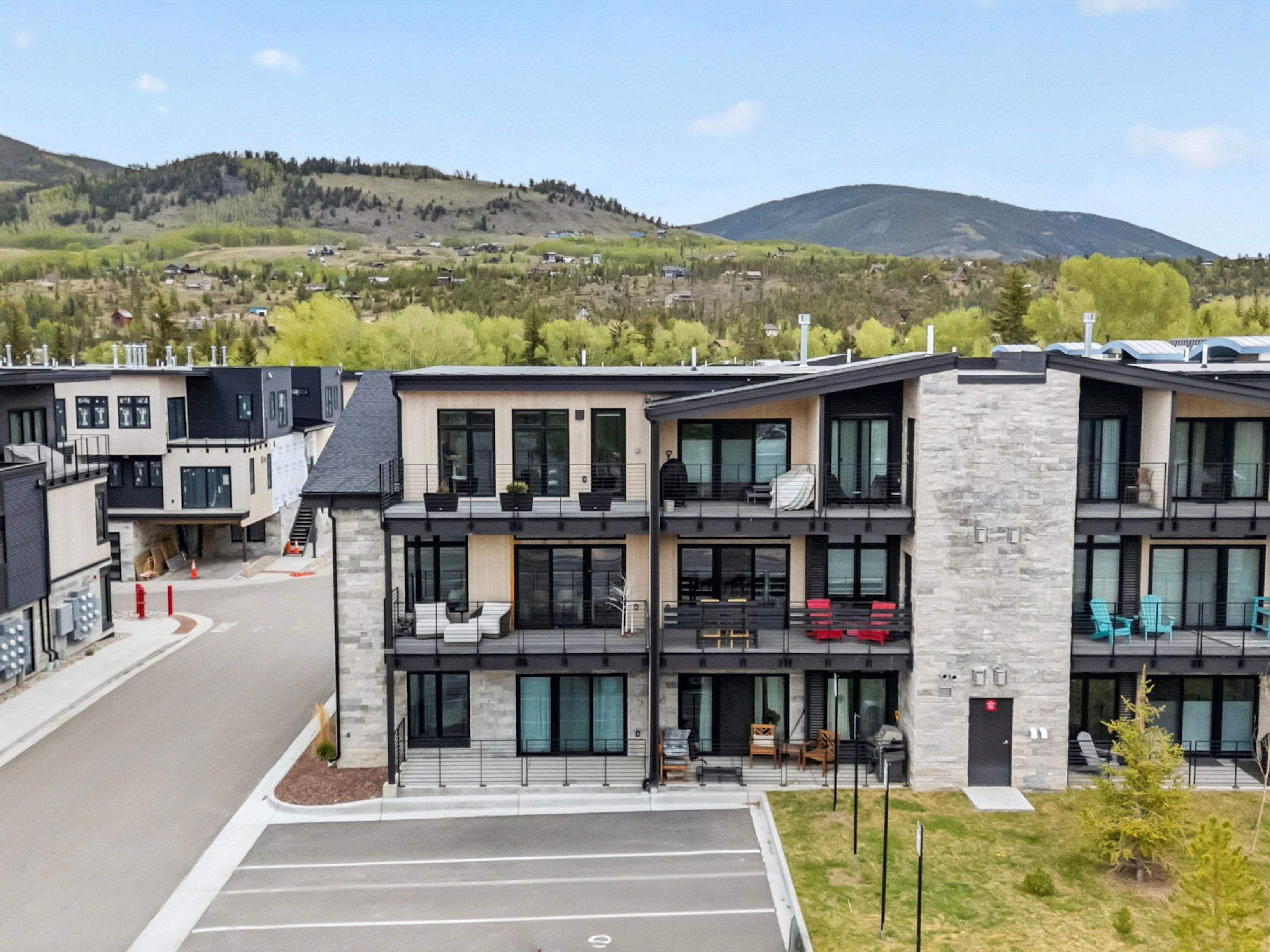  Enjoy Stunning Gore Range Views From Après Shores B21 - 物件實景