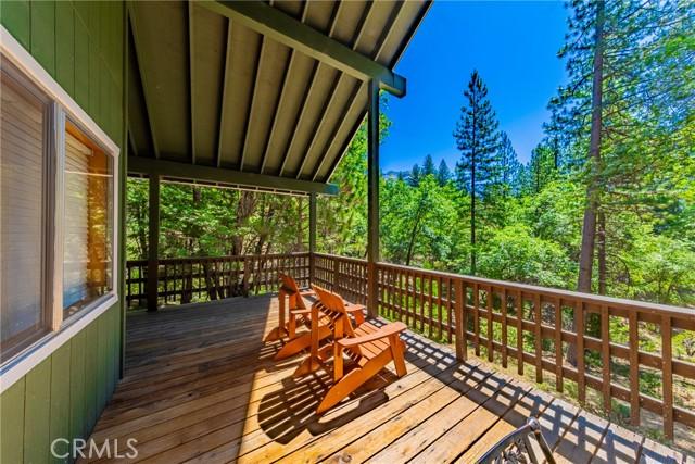 Yosemite, California, 95389, United States, 5 Bedrooms Bedrooms, ,4 BathroomsBathrooms,Residential,For Sale,1981132