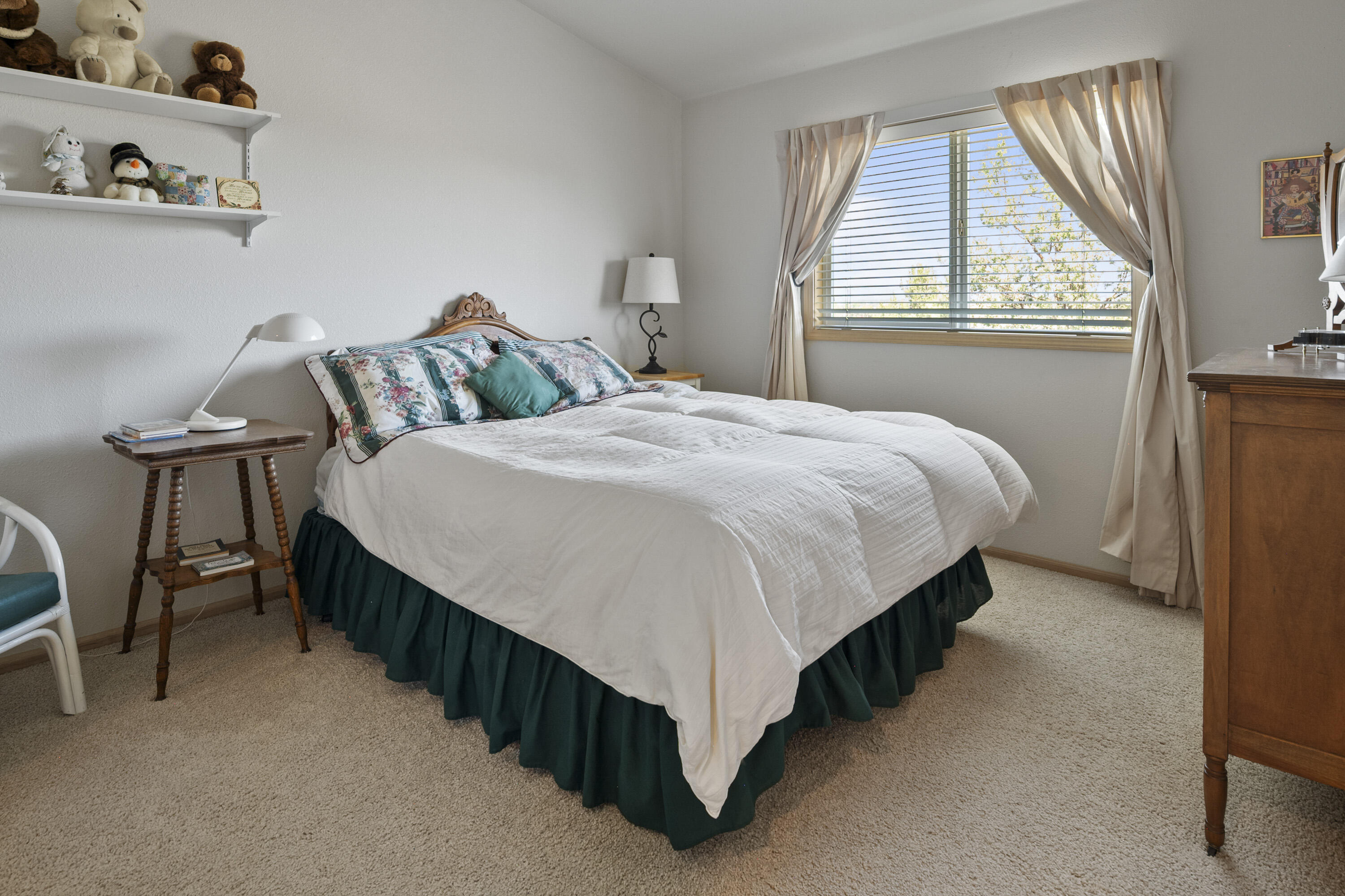 Powell Butte, Oregon, 97753, United States, 4 Bedrooms Bedrooms, ,3 BathroomsBathrooms,Residential,For Sale,1851575