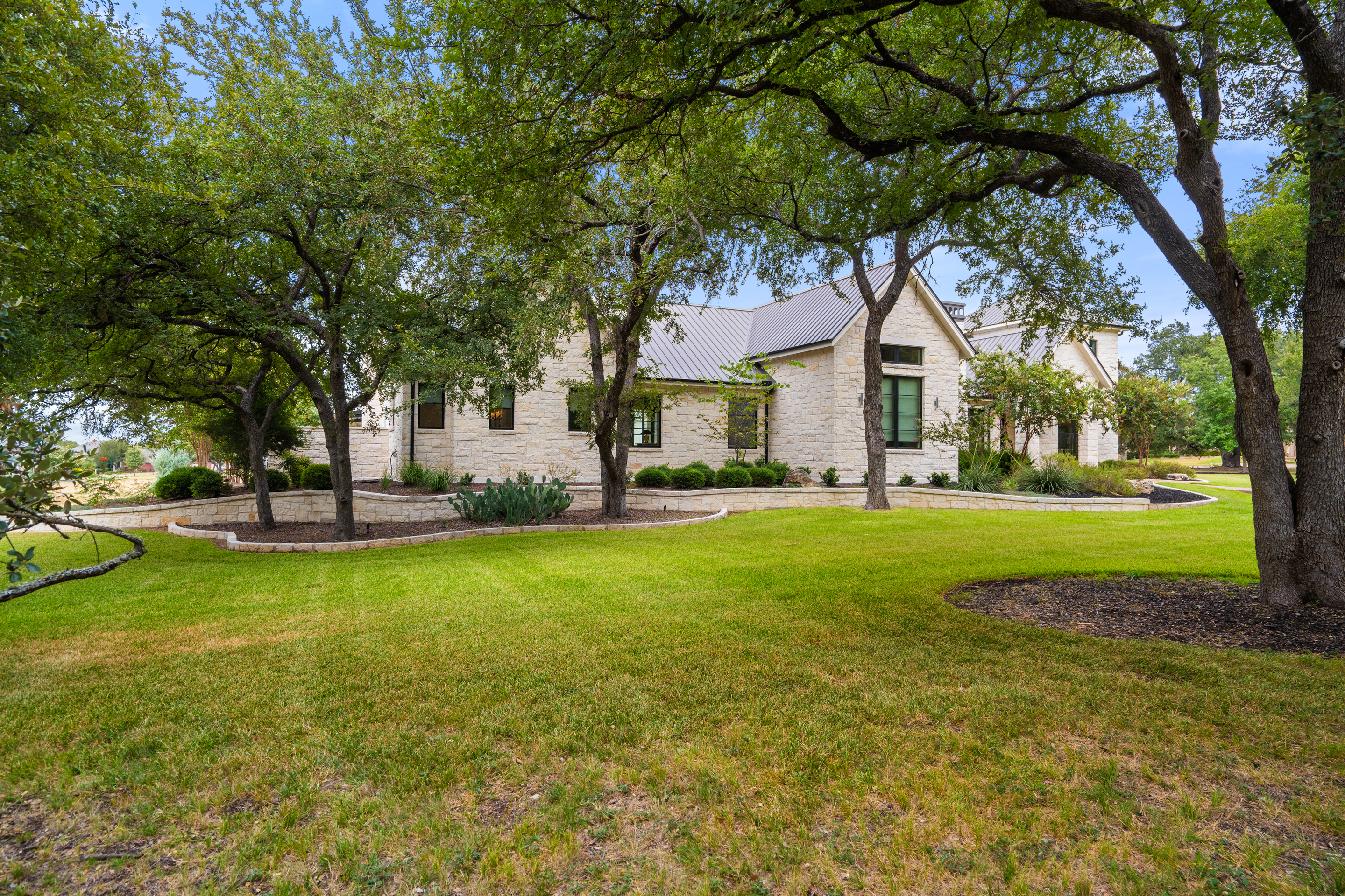  Rare Expression of Refined Hill Country Living - 物件實景