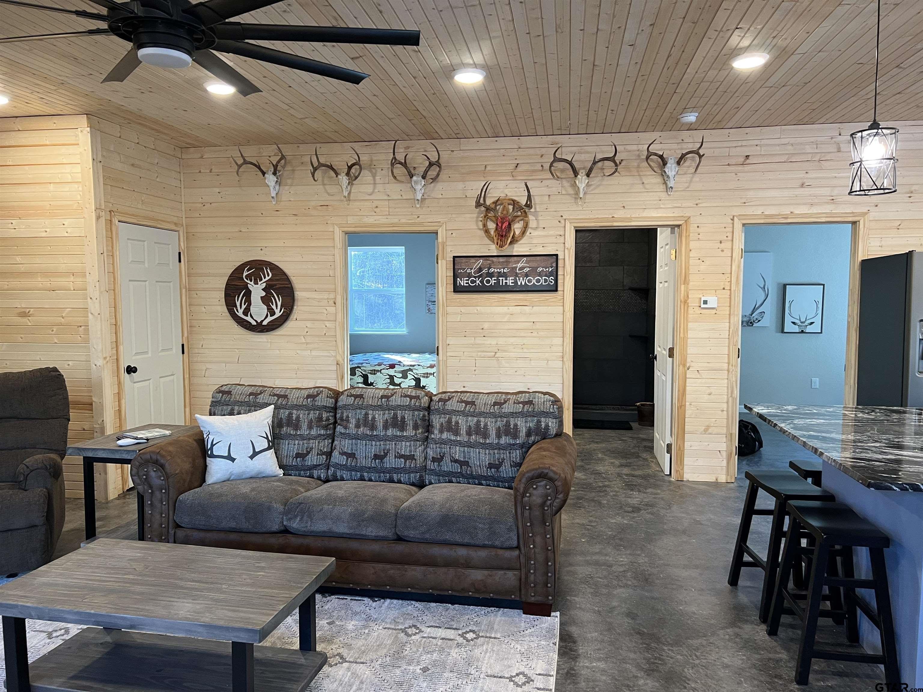 Lone Star, Texas, 75668, United States, 2 Bedrooms Bedrooms, ,1 BathroomBathrooms,Residential,For Sale,1979709