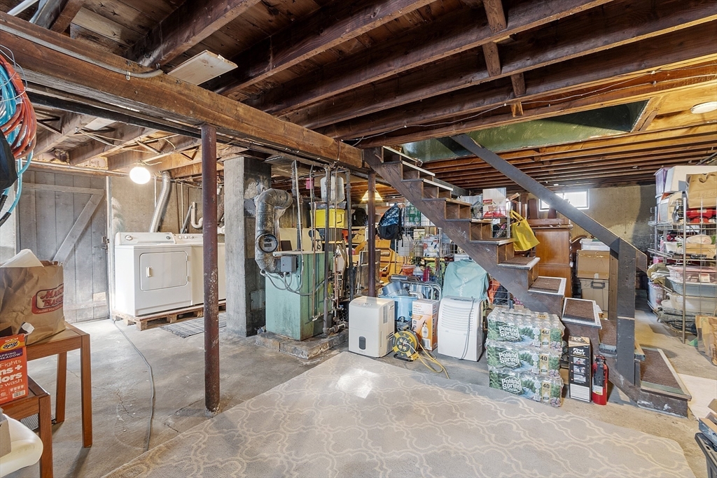 Peabody, Massachusetts, 01960, United States, 4 Bedrooms Bedrooms, ,1 BathroomBathrooms,Residential,For Sale,1990293