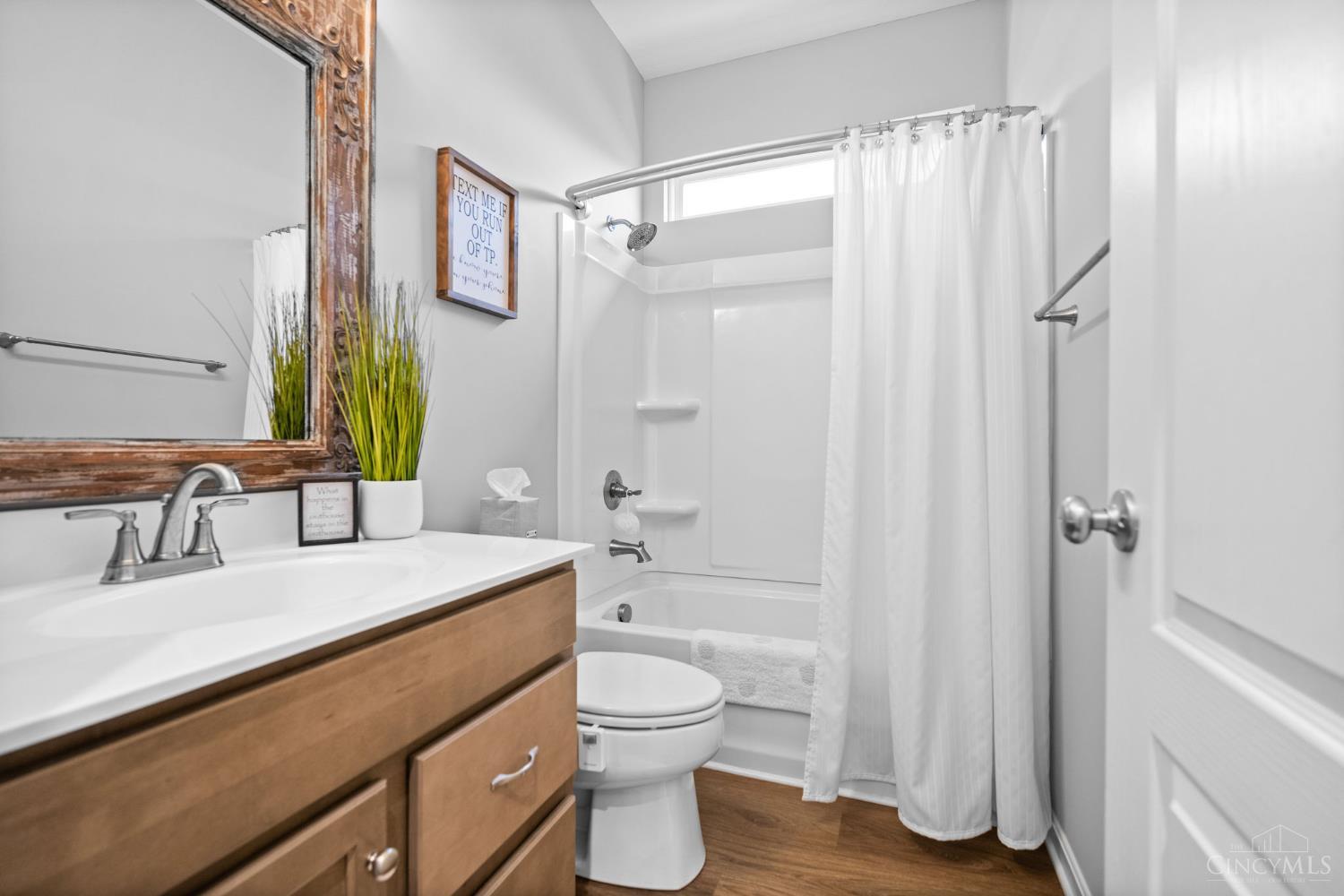 Middletown, Ohio, 45005, United States, 3 Bedrooms Bedrooms, ,2 BathroomsBathrooms,Residential,For Sale,1997212