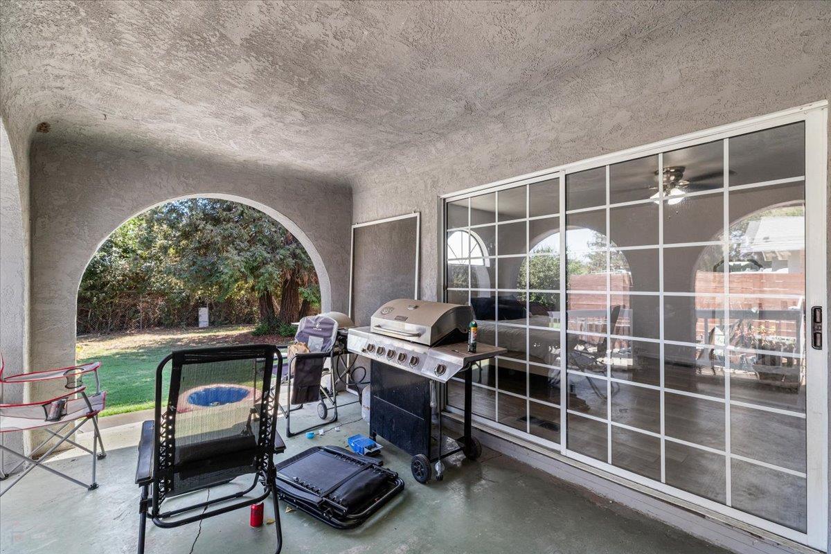 Escalon, California, 95320, United States, 6 Bedrooms Bedrooms, ,3 BathroomsBathrooms,Residential,For Sale,1977867