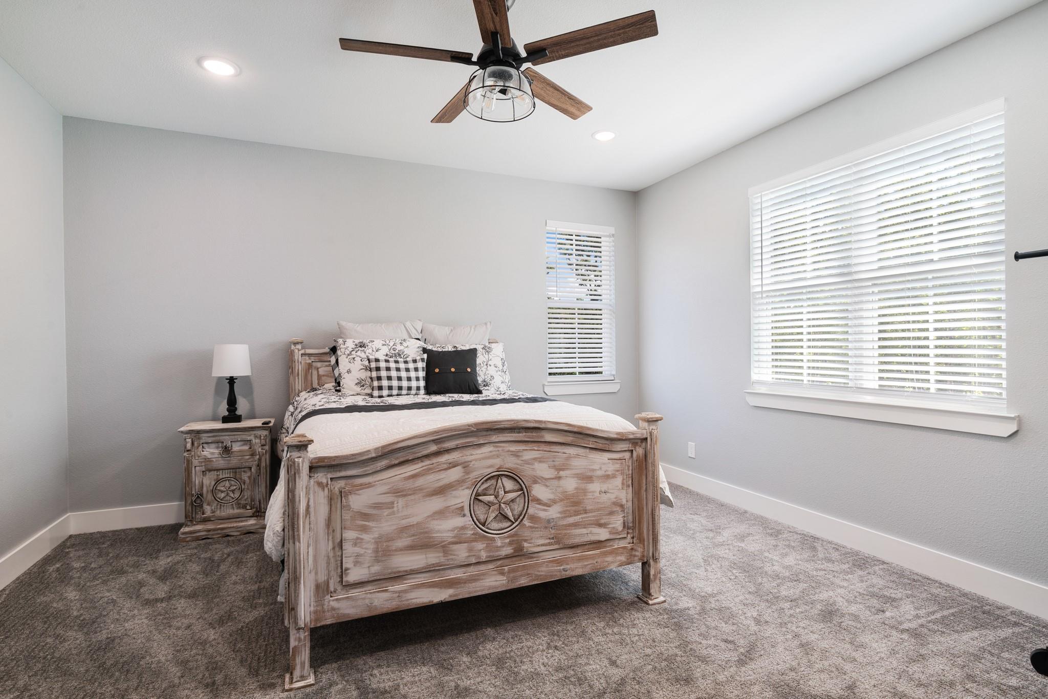 Paris, Texas, 75462, United States, 6 Bedrooms Bedrooms, ,5 BathroomsBathrooms,Residential,For Sale,1982546