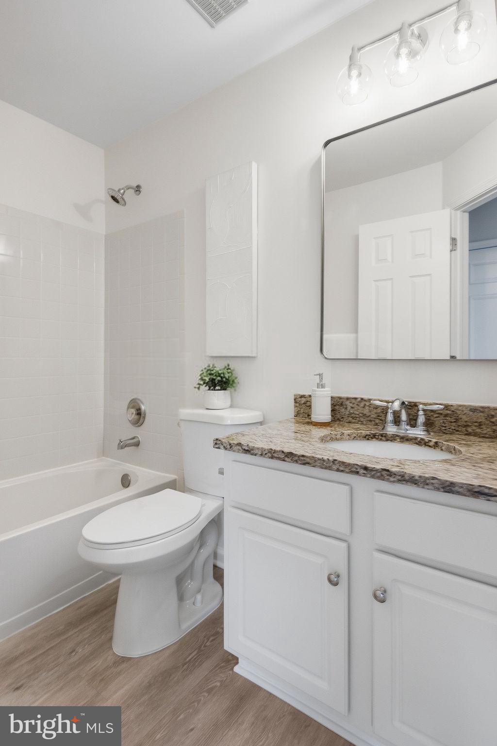 Fairfax, Virginia, 22033, United States, 3 Bedrooms Bedrooms, ,4 BathroomsBathrooms,Residential,For Sale,2048066
