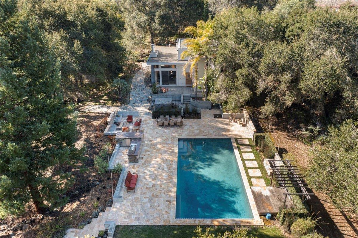 Los Altos Hills, California, 94022, United States, 5 Bedrooms Bedrooms, ,5 BathroomsBathrooms,Residential,For Sale,1907317