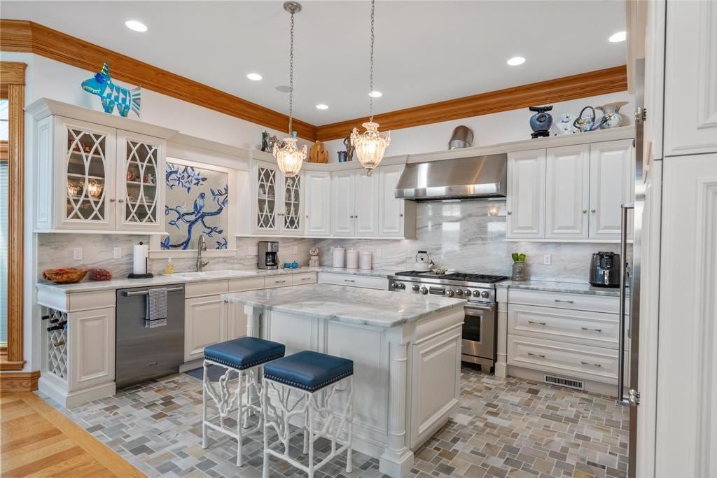Boyne City, Michigan, 49712, United States, 5 Bedrooms Bedrooms, ,6 BathroomsBathrooms,Residential,For Sale,1890151