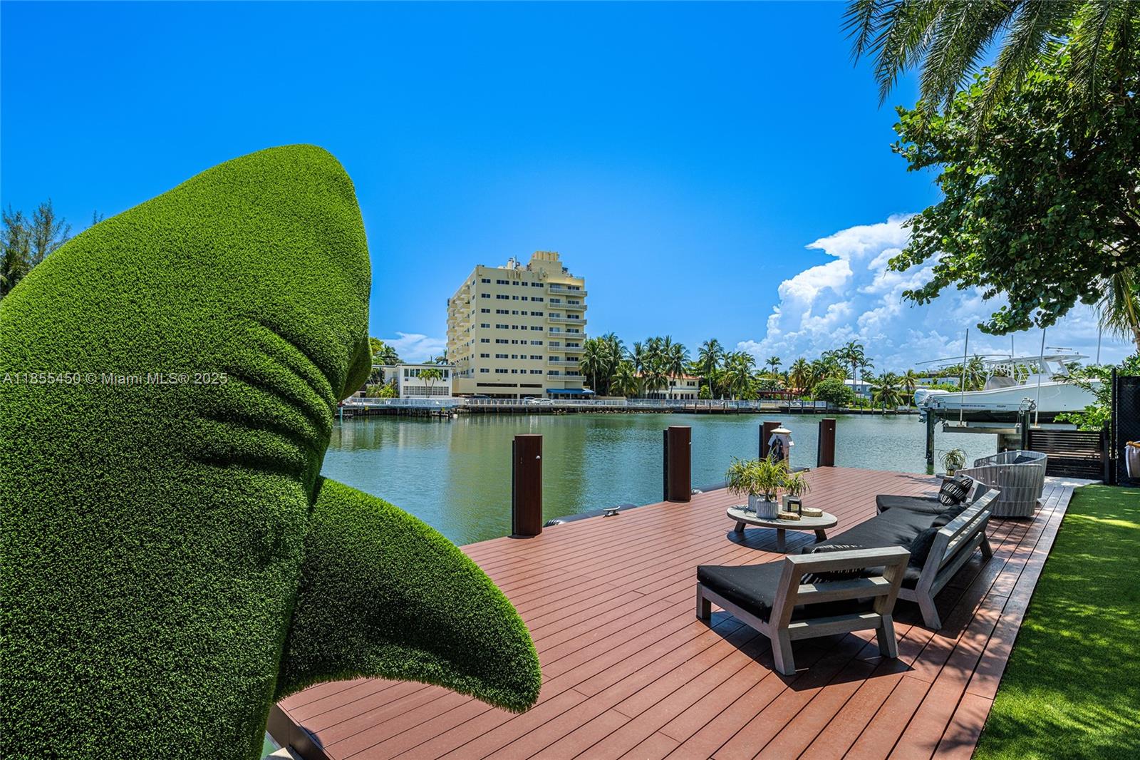 Miami Beach, Florida, 33140, United States, 5 Bedrooms Bedrooms, ,8 BathroomsBathrooms,Residential,For Sale,1918042