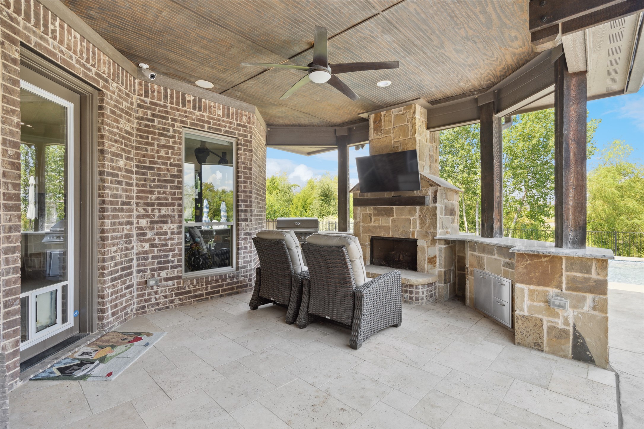 Benbrook, Texas, 76126, United States, 4 Bedrooms Bedrooms, ,5 BathroomsBathrooms,Residential,For Sale,1958044