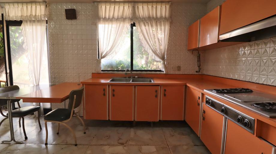 Morelia, Michoacán de Ocampo, 58020, Mexico, 6 Bedrooms Bedrooms, ,3 BathroomsBathrooms,Residential,For Sale,1807113