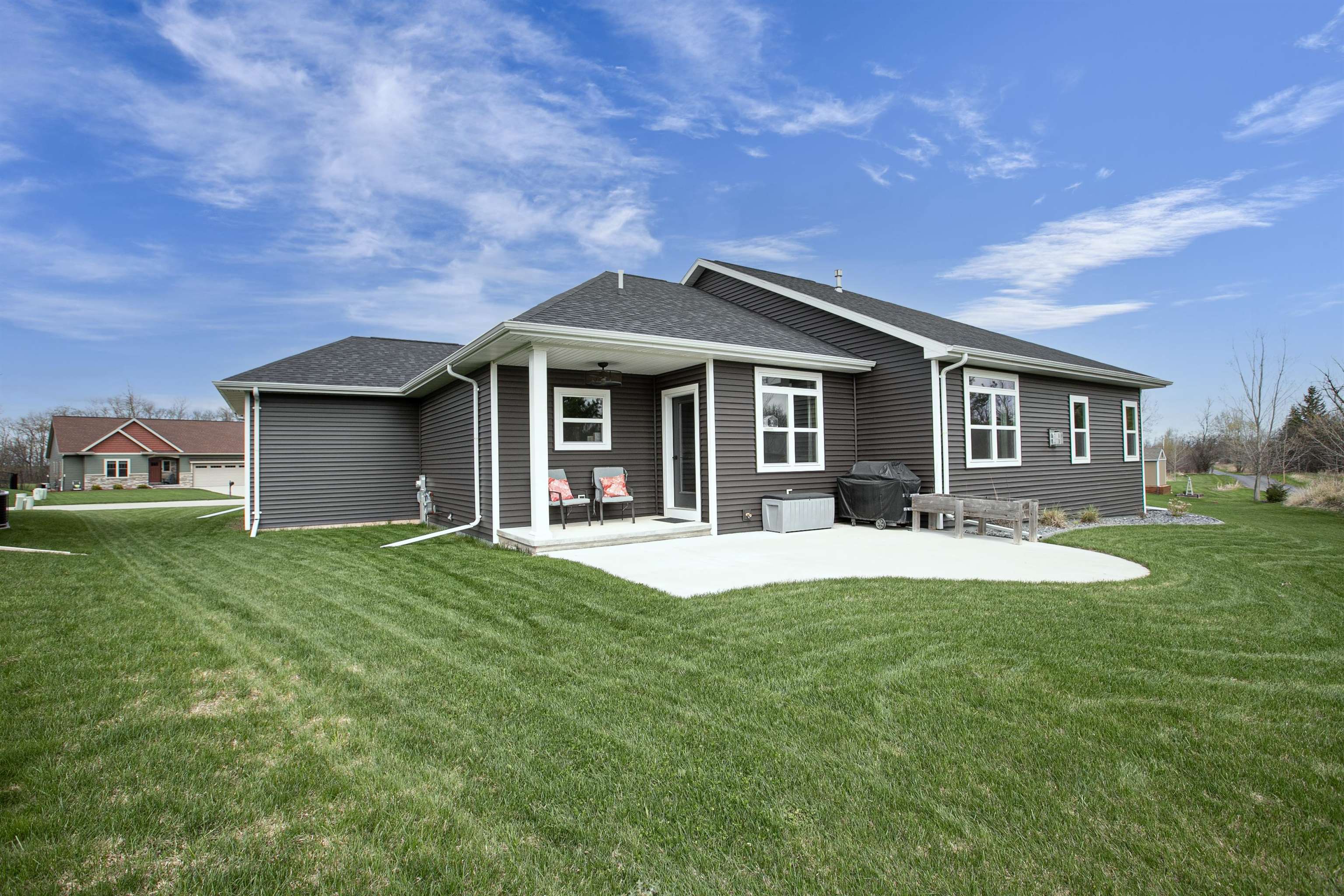 Neenah, Wisconsin, 54956-8964, United States, 4 Bedrooms Bedrooms, ,3 BathroomsBathrooms,Residential,For Sale,1846194