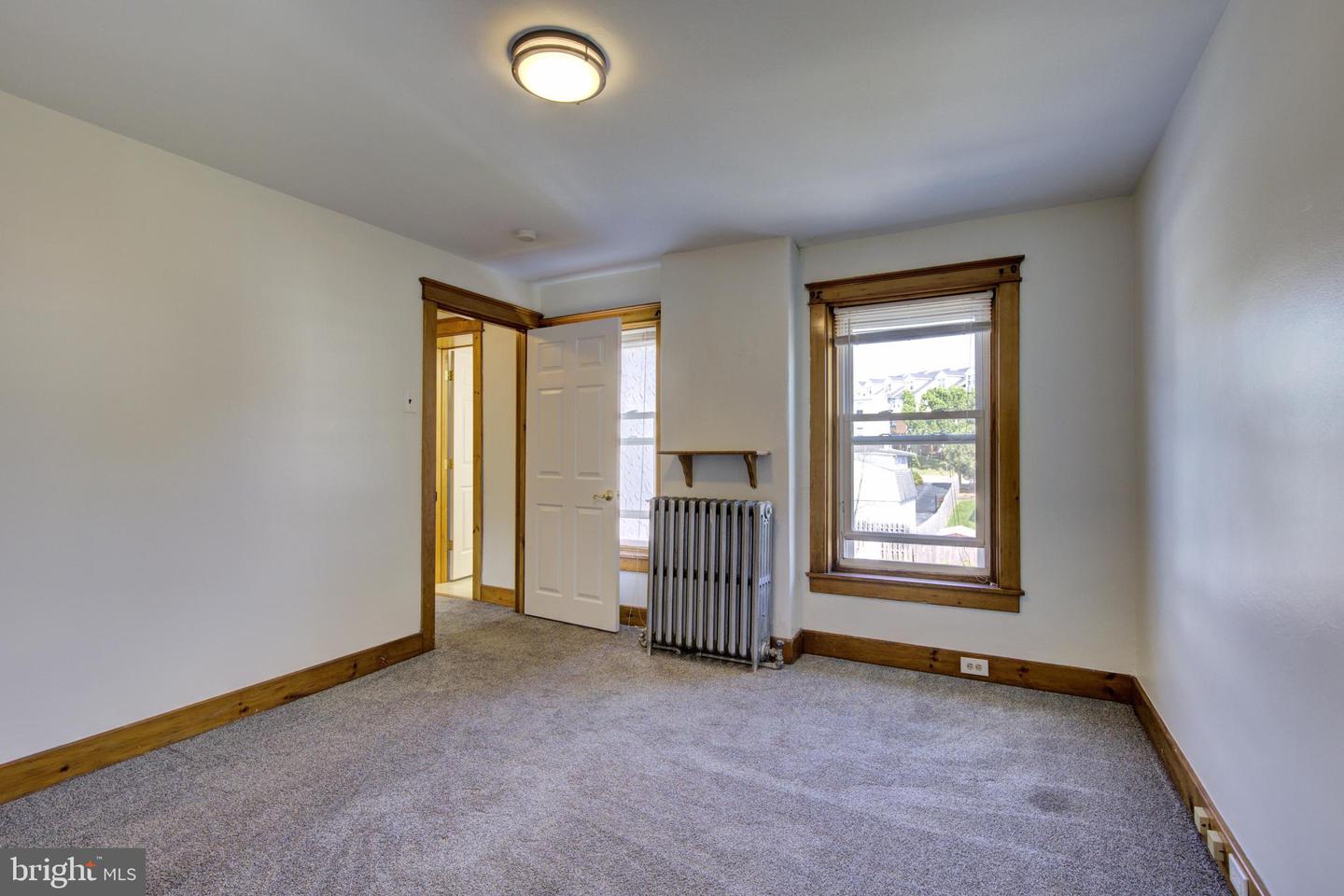 Conshohocken, Pennsylvania, 19428, United States, 4 Bedrooms Bedrooms, ,3 BathroomsBathrooms,Residential,For Sale,1950809