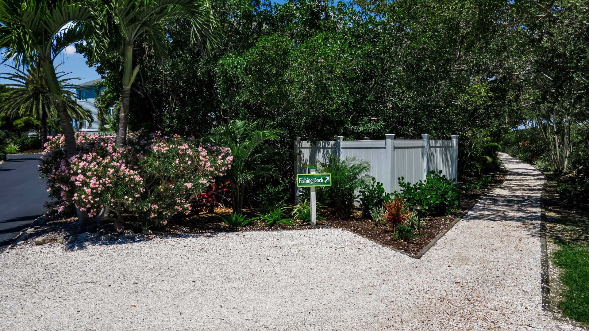 Longboat Key, Florida, 34228, United States, 2 Bedrooms Bedrooms, ,3 BathroomsBathrooms,Residential,For Sale,1923234