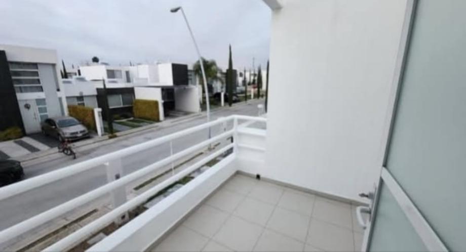 Aguascalientes, Aguascalientes, 20280, Mexico, 2 Bedrooms Bedrooms, ,3 BathroomsBathrooms,Residential,For Sale,1804994