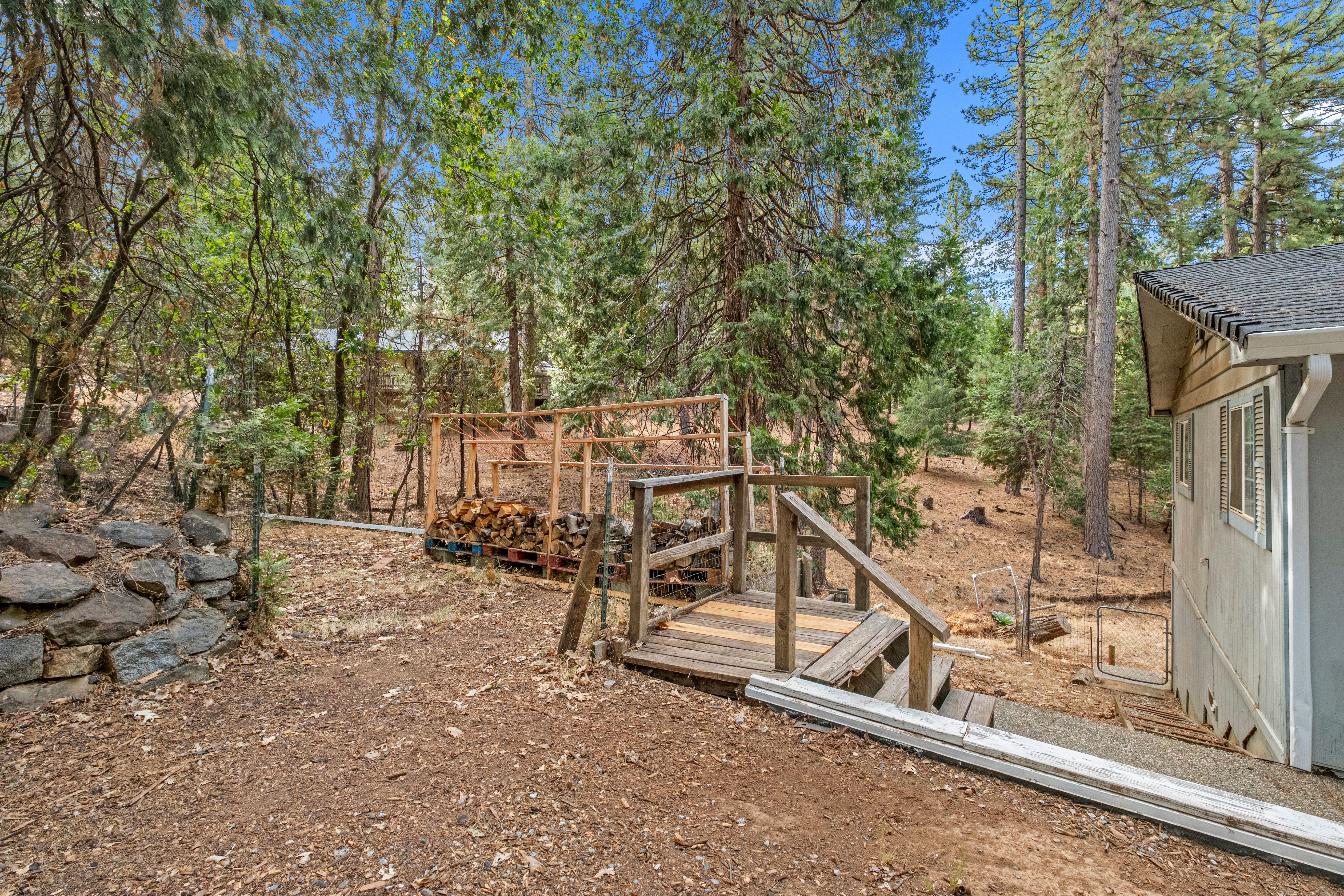  5648 Sierra Springs Drive, Pollock Pines, CA 95726 - 物件實景