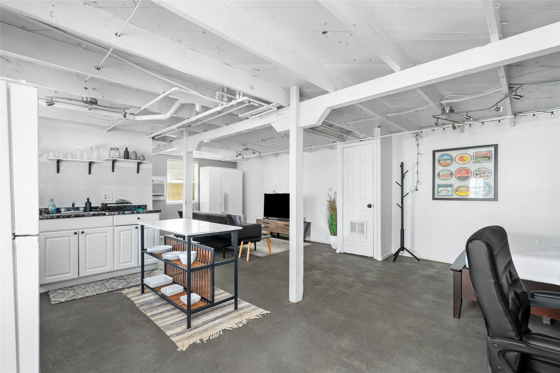  2402 Hazard Street - 物件實景