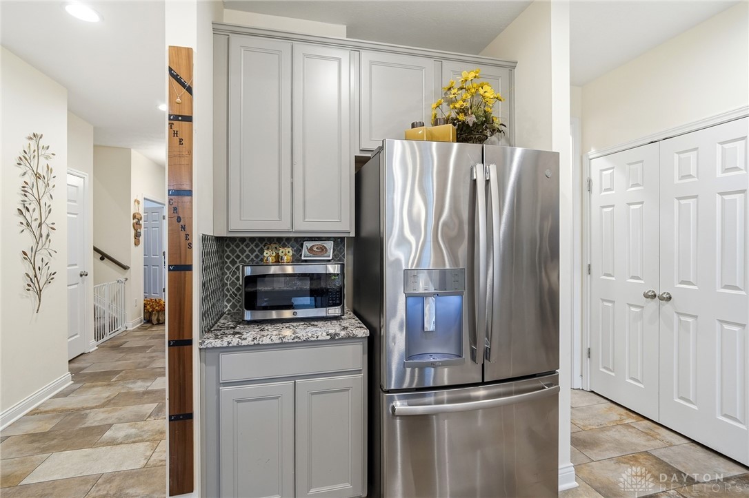 Beavercreek Twp, Ohio, 45385, United States, 3 Bedrooms Bedrooms, ,4 BathroomsBathrooms,Residential,For Sale,1991146