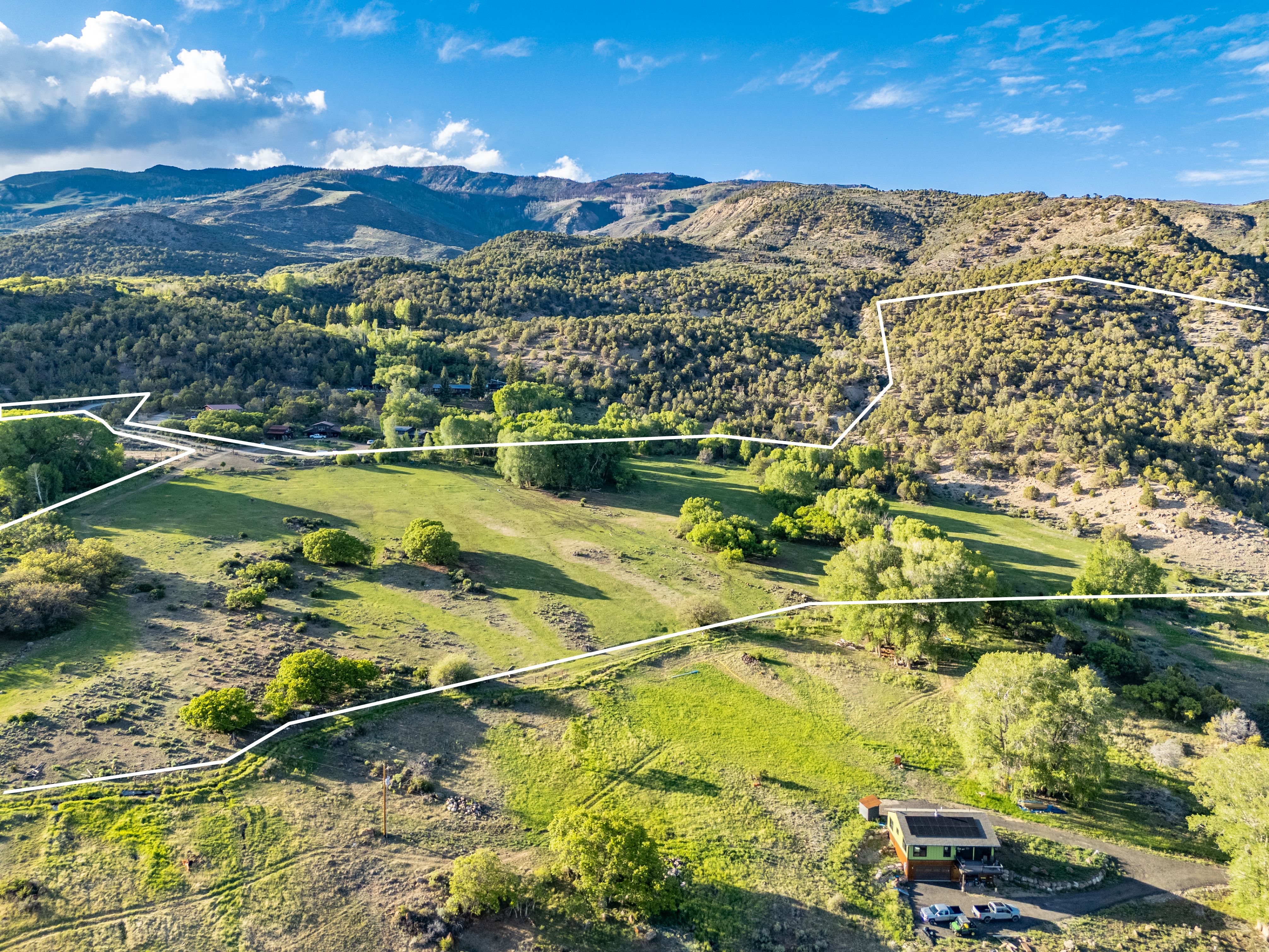  37 Acre Ranch with Water Rights and Panoramic Views - 物件實景