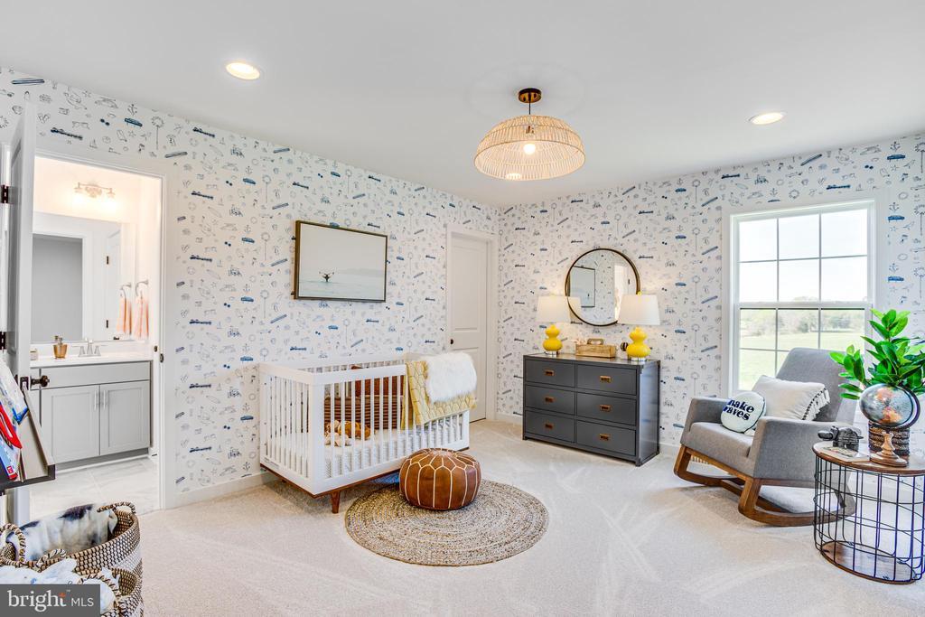 Fredericksburg, Virginia, 22406, United States, 4 Bedrooms Bedrooms, ,4 BathroomsBathrooms,Residential,For Sale,1849791