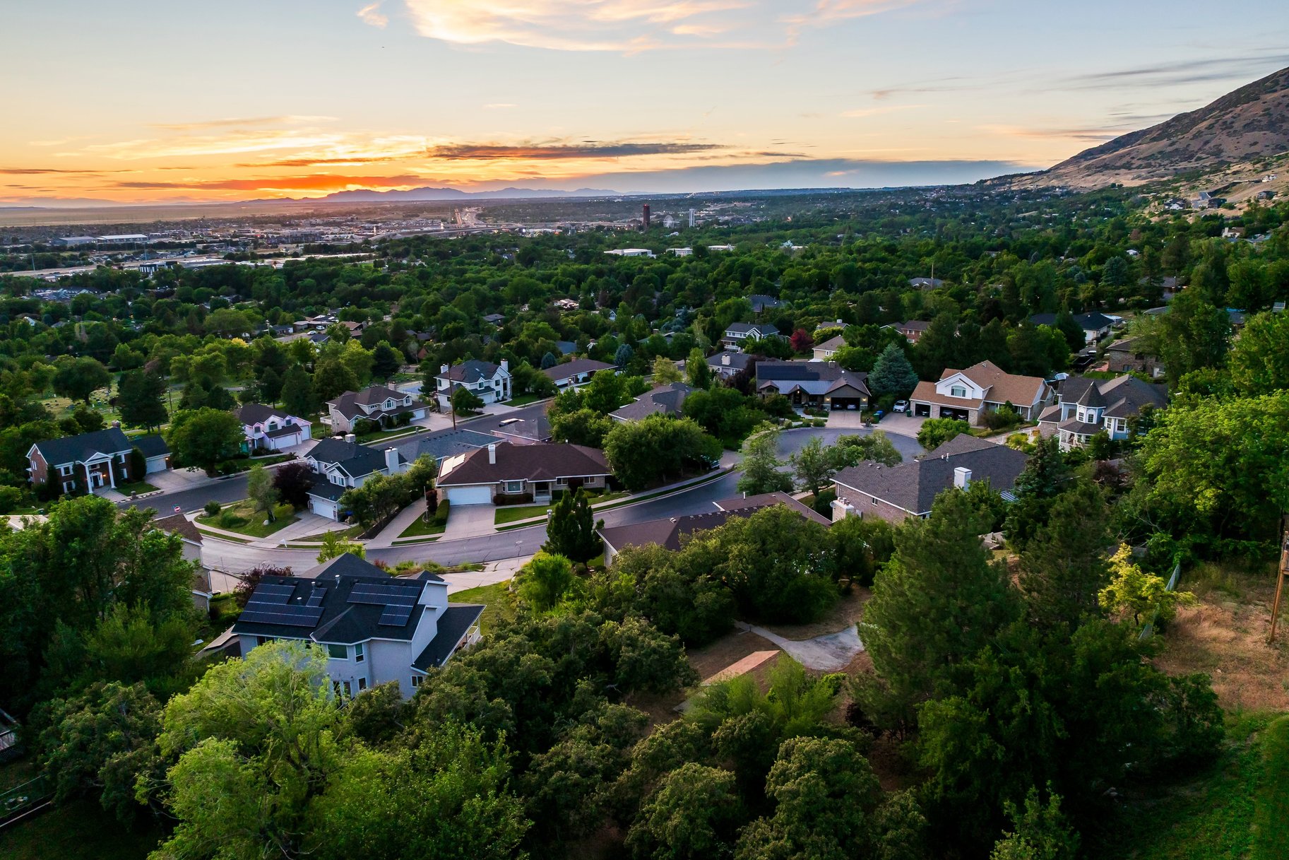  Farmington Rambler on Private Half-Acre with Incredible Views - 物件實景