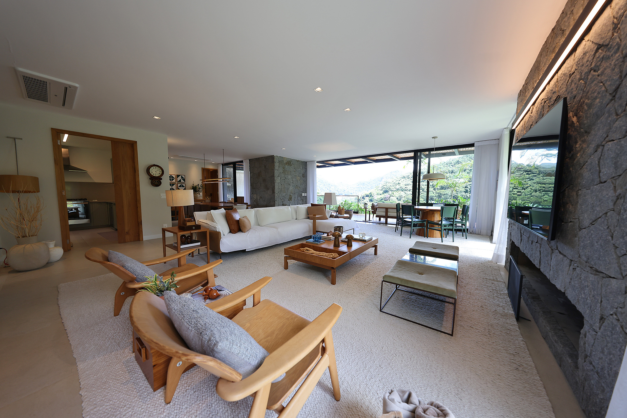  Contemporary residence with mountain views in Fazenda Marambaia - 物件實景