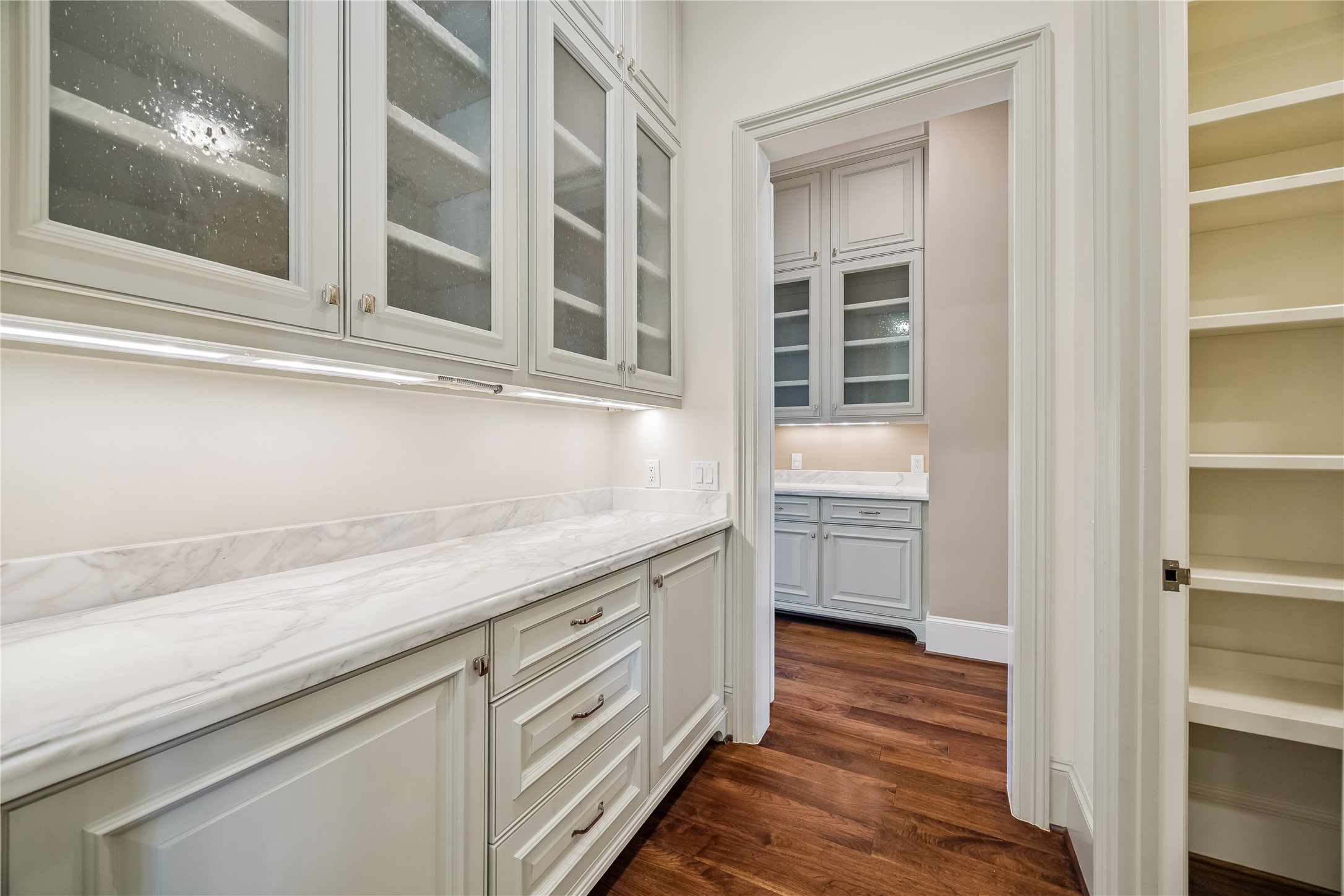  4005 Piping Rock Lane - 物件實景
