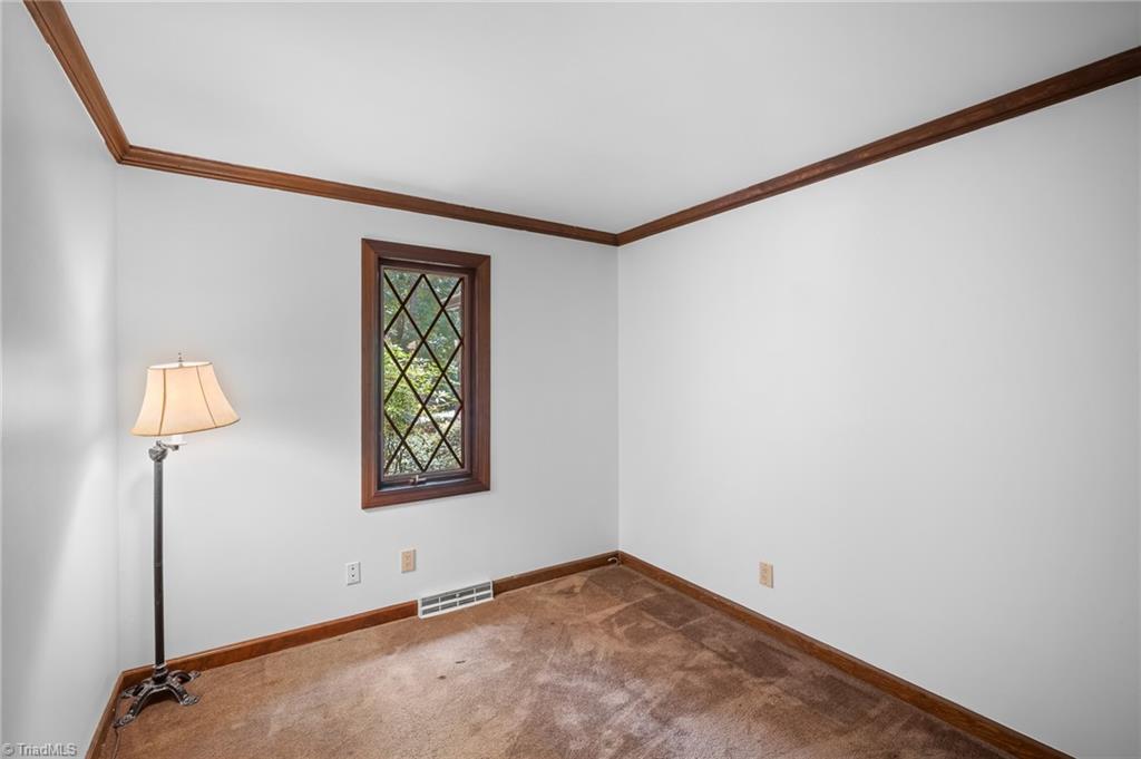 High Point, North Carolina, 27265, United States, 4 Bedrooms Bedrooms, ,4 BathroomsBathrooms,Residential,For Sale,1900964