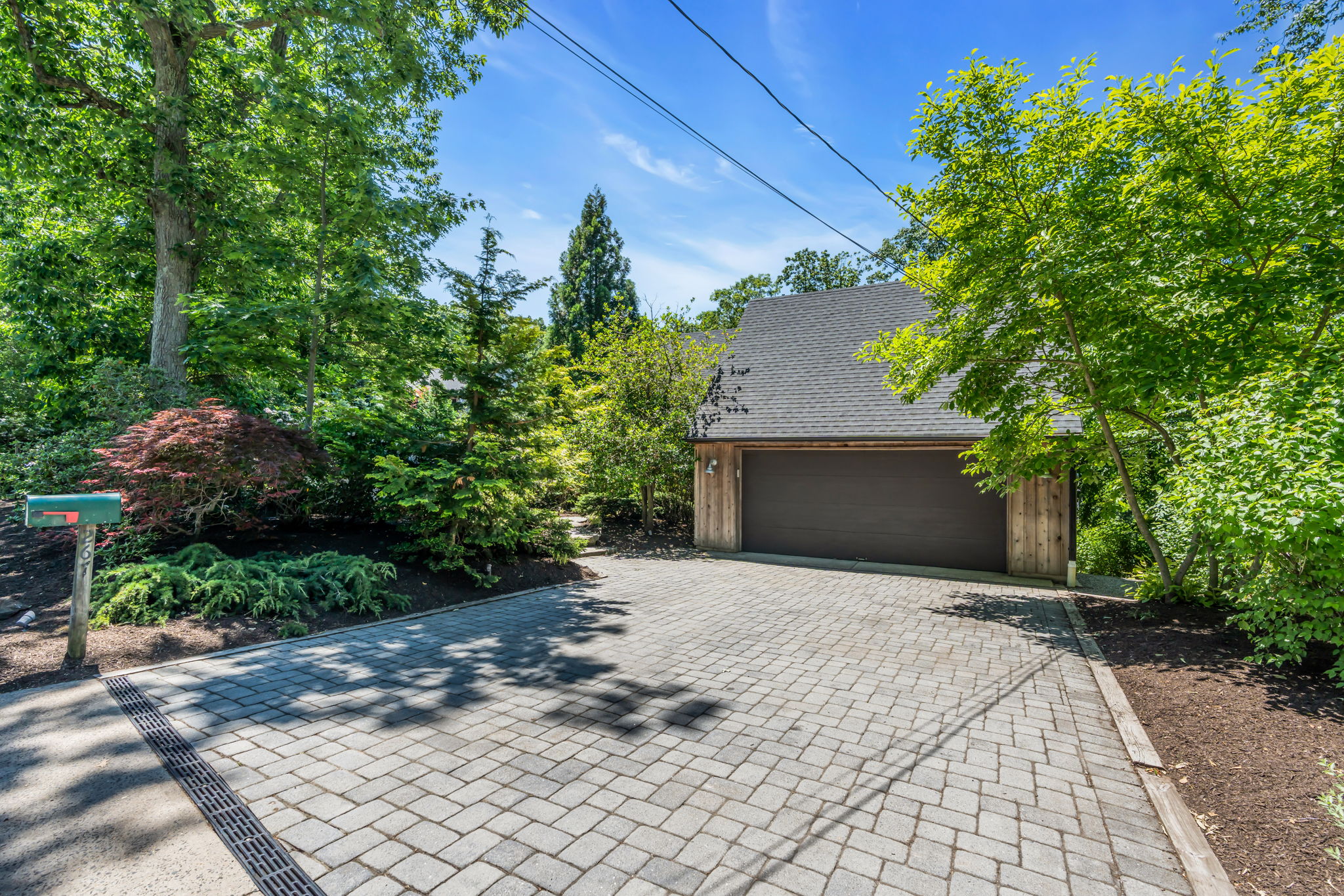  267 E Highland Avenue - 物件實景