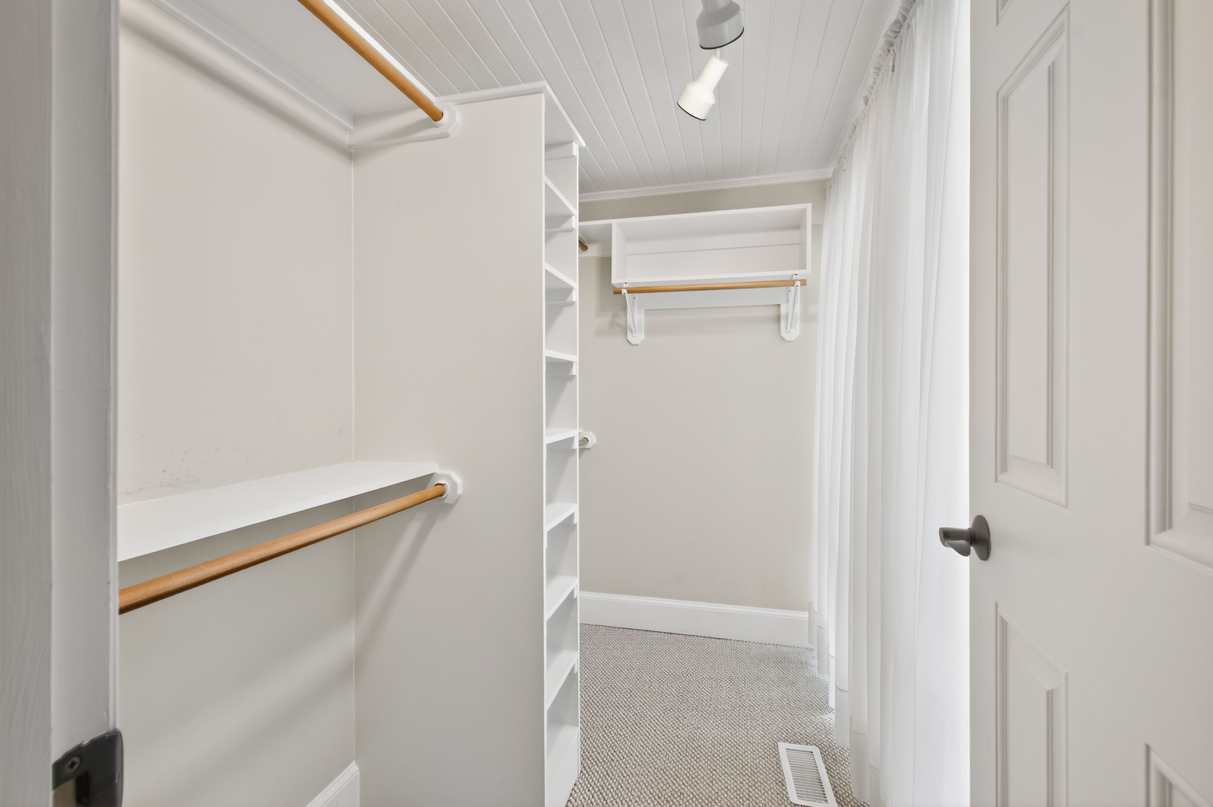  3620 Alamance Drive, Raleigh, NC 27609 - 物件實景