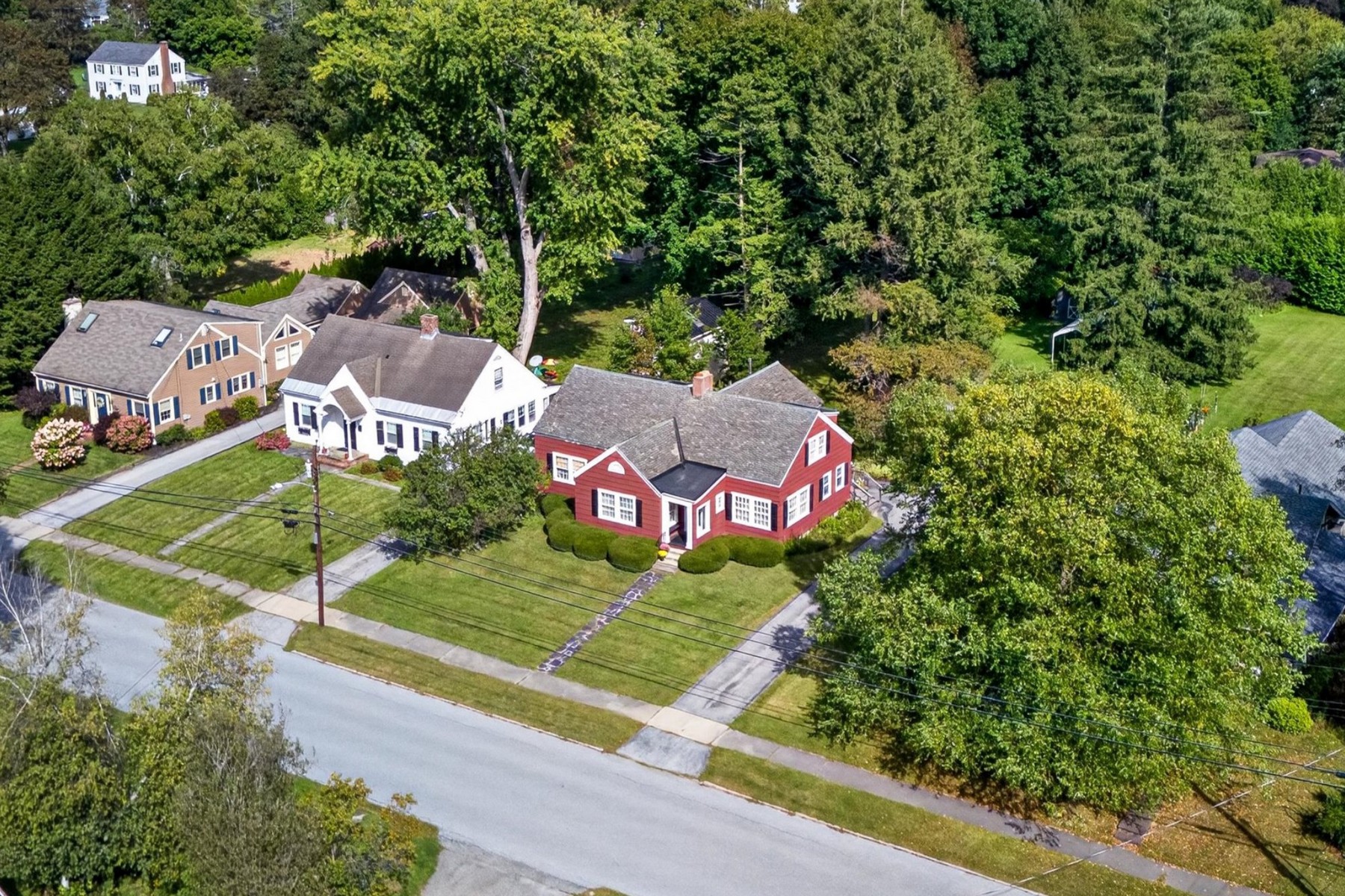  124 Bellevue Avenue - 物件實景