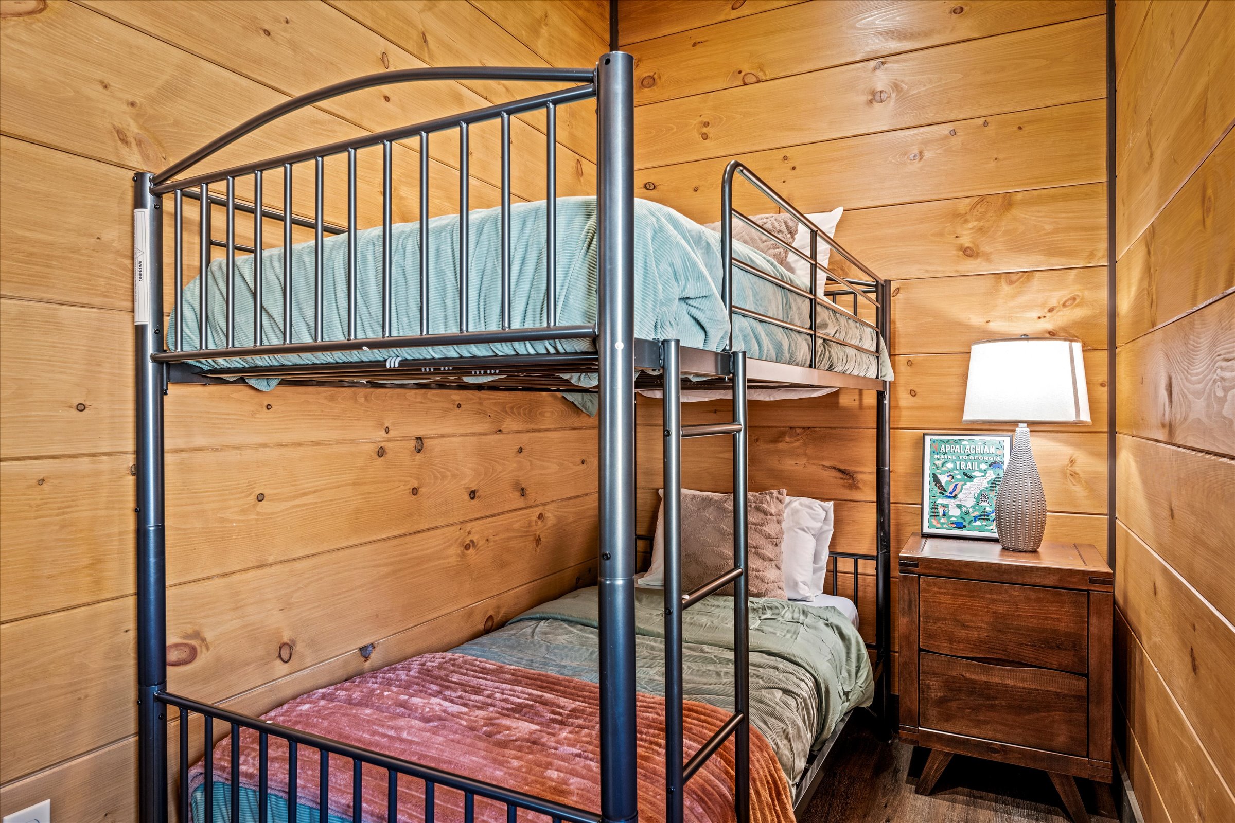 Sevierville, Tennessee, 37876, United States, 5 Bedrooms Bedrooms, ,6 BathroomsBathrooms,Residential,For Sale,1975935