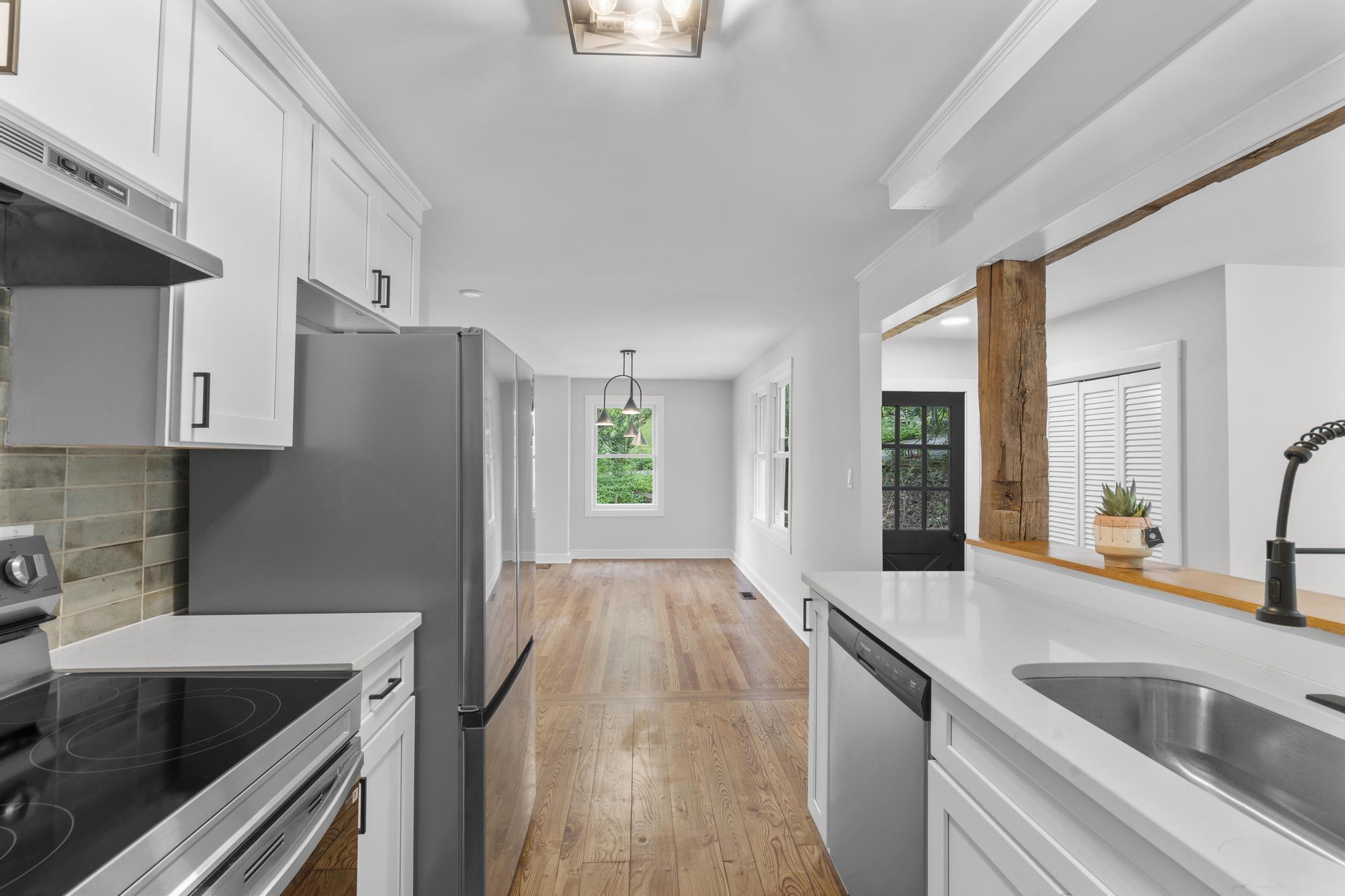 Newtown, Connecticut, 06482, United States, 4 Bedrooms Bedrooms, ,3 BathroomsBathrooms,Residential,For Sale,1991779