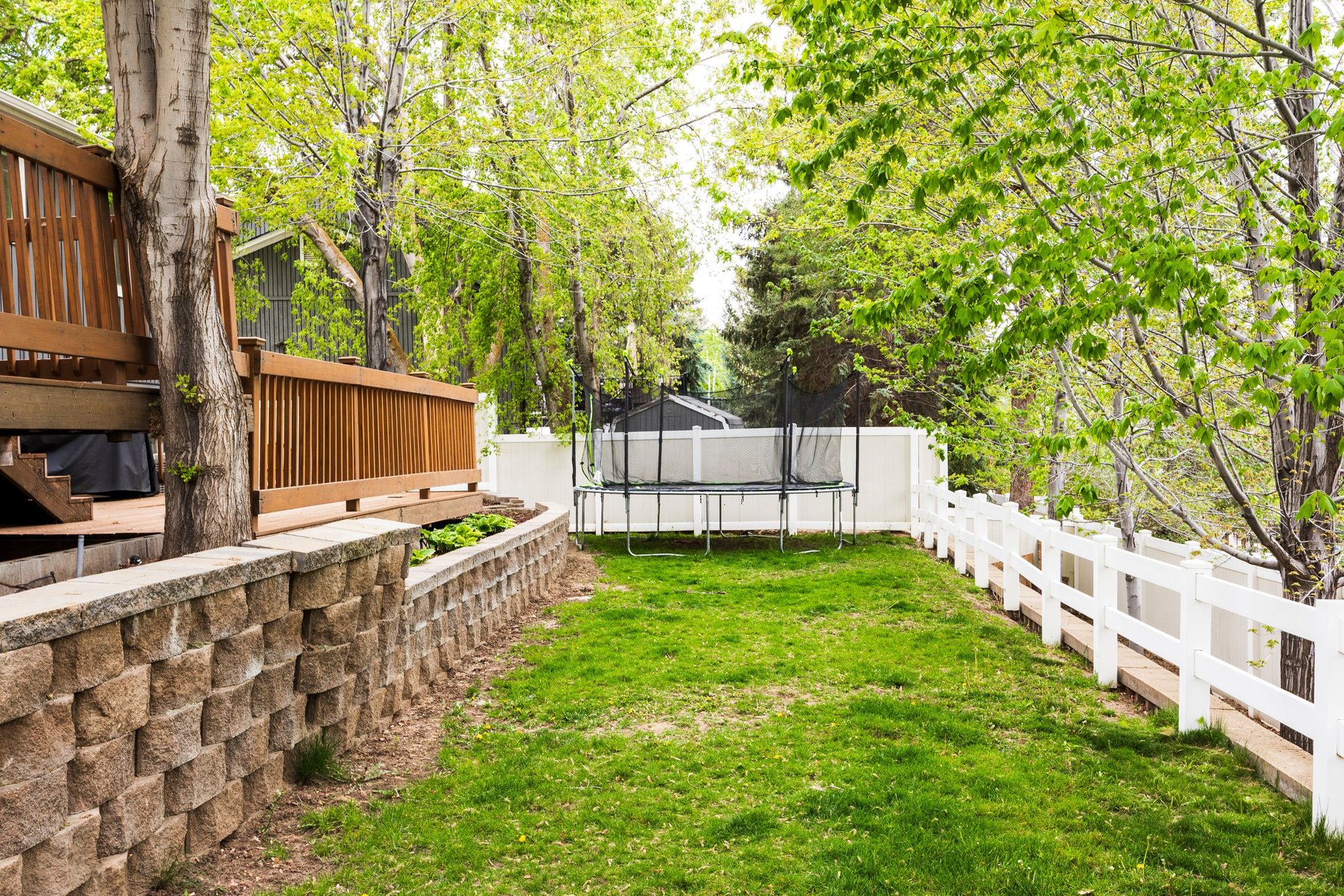  Sandy Gem Near the Canyons with Beautiful Backyard Living - 物件實景