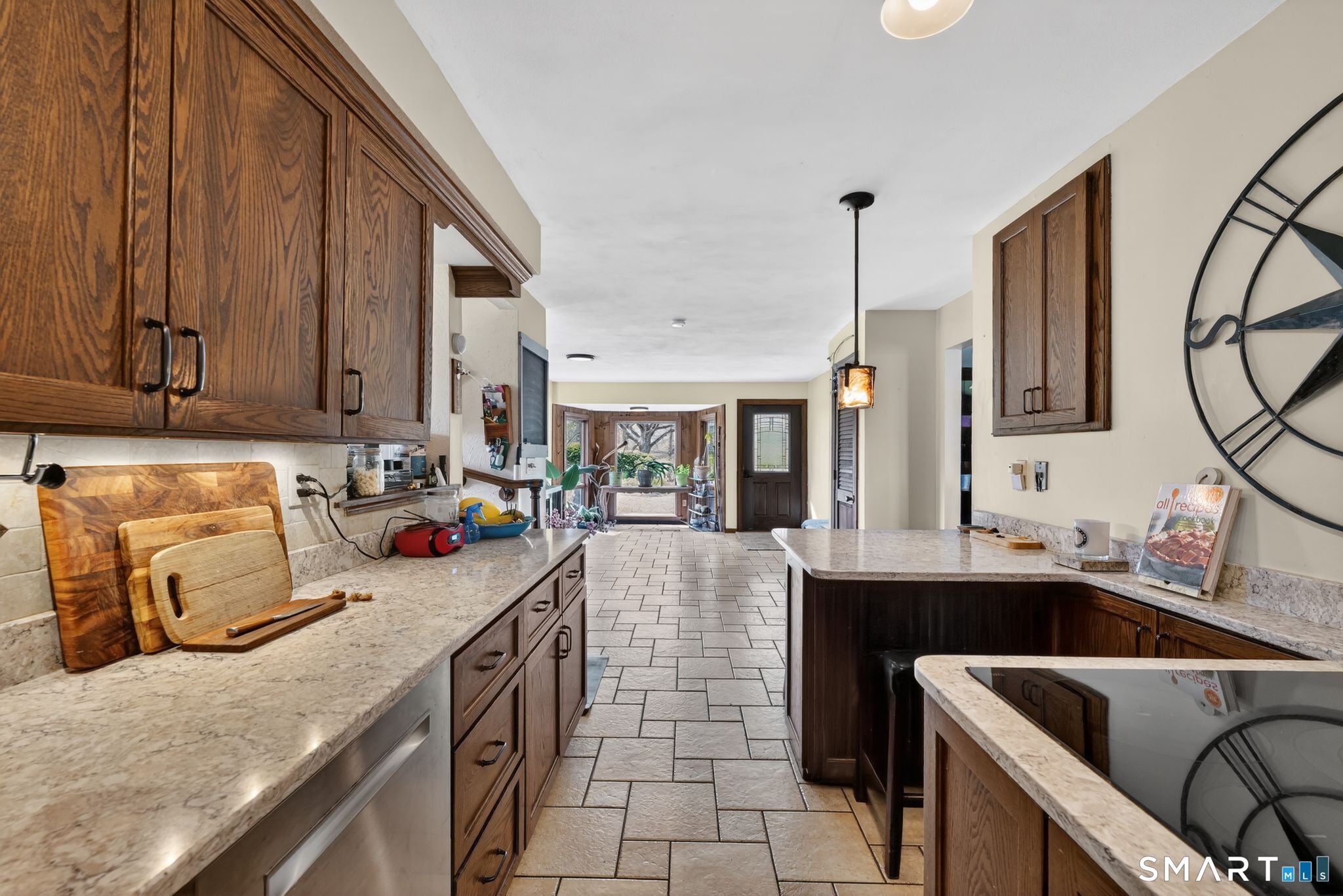 Tolland, Connecticut, 06084, United States, 3 Bedrooms Bedrooms, ,4 BathroomsBathrooms,Residential,For Sale,2043401