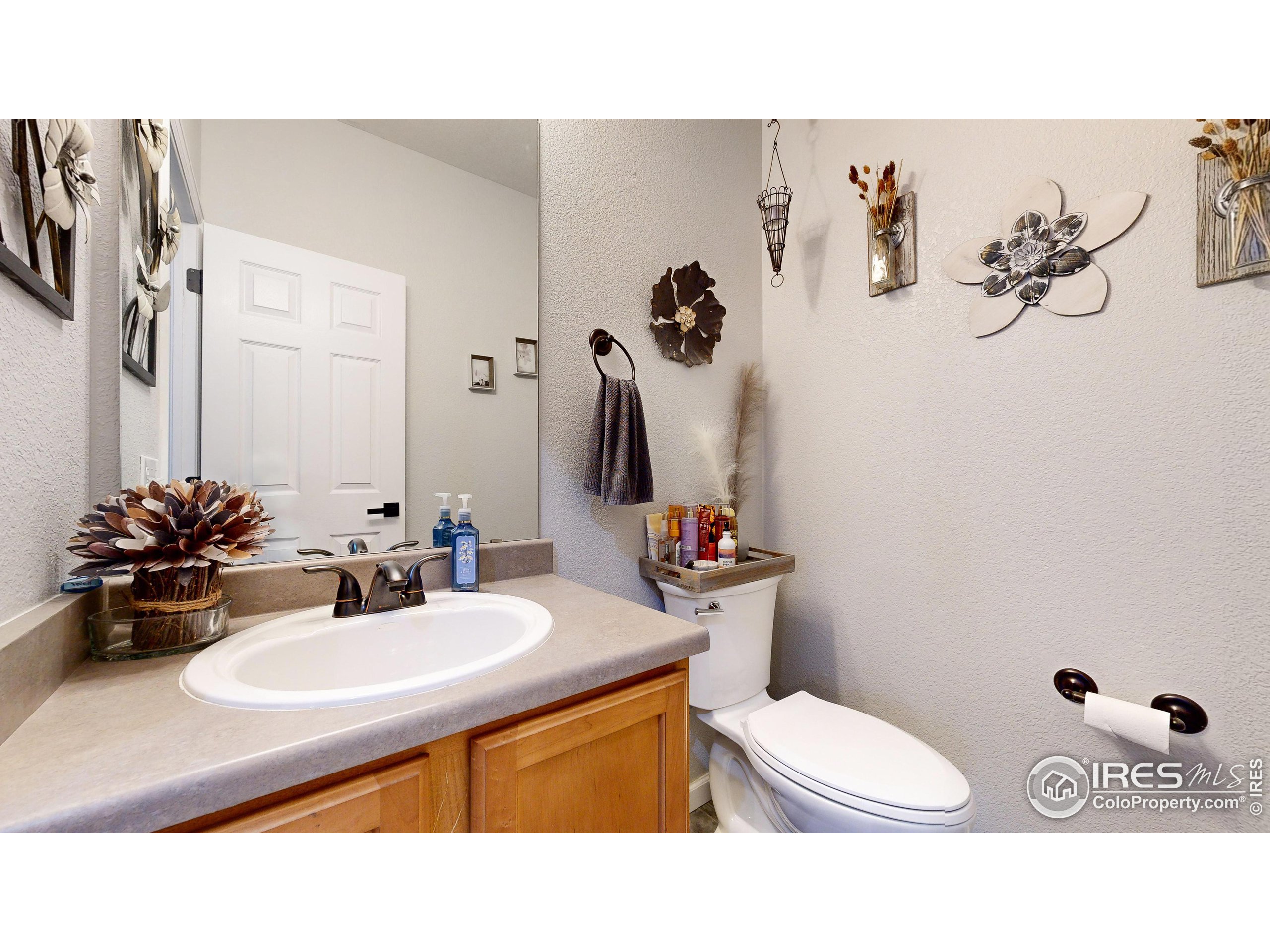 Westminster, Colorado, 80234, United States, 5 Bedrooms Bedrooms, ,3 BathroomsBathrooms,Residential,For Sale,1729944