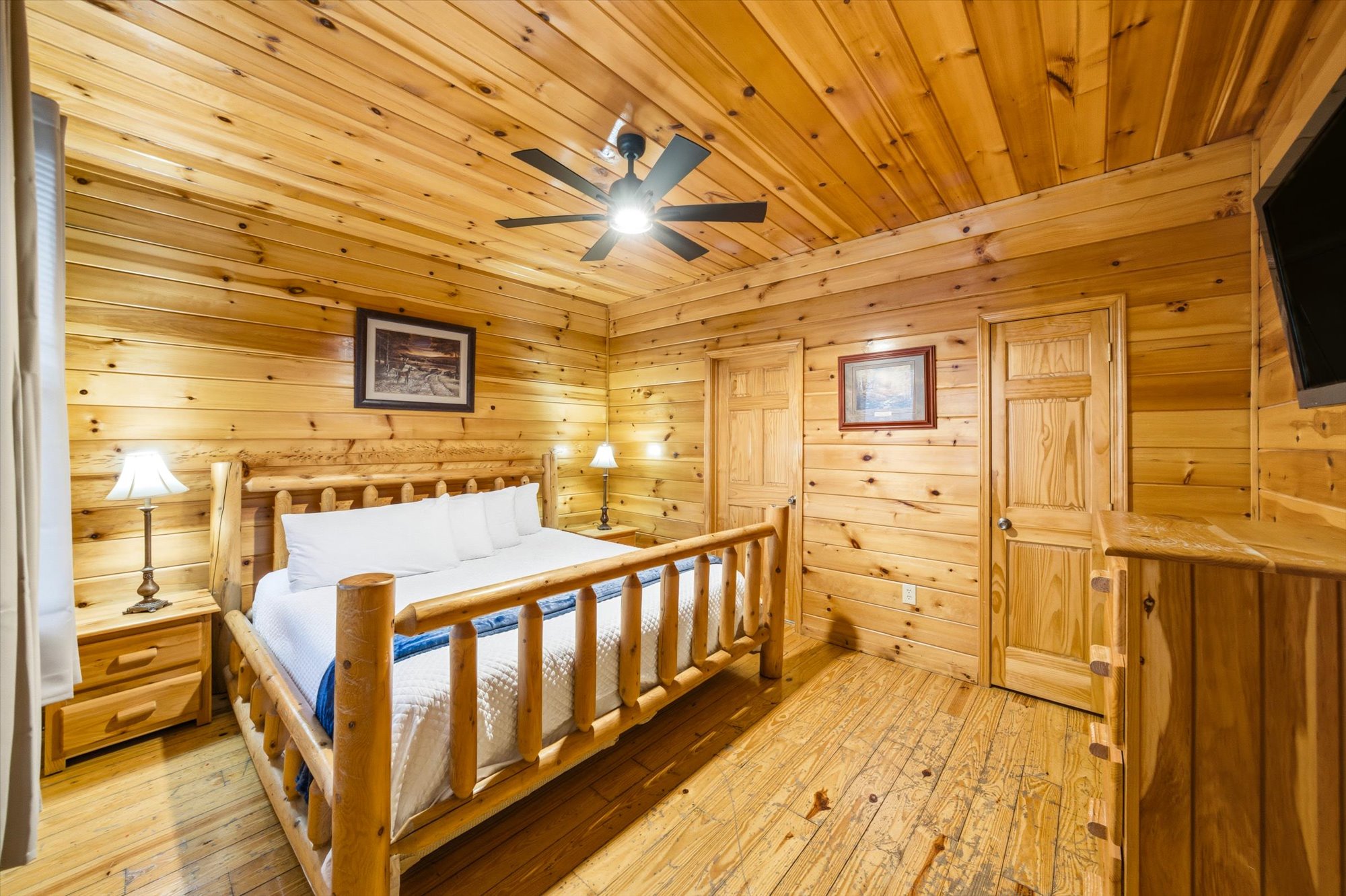 Sevierville, Tennessee, 37876-3406, United States, 3 Bedrooms Bedrooms, ,5 BathroomsBathrooms,Residential,For Sale,2048789
