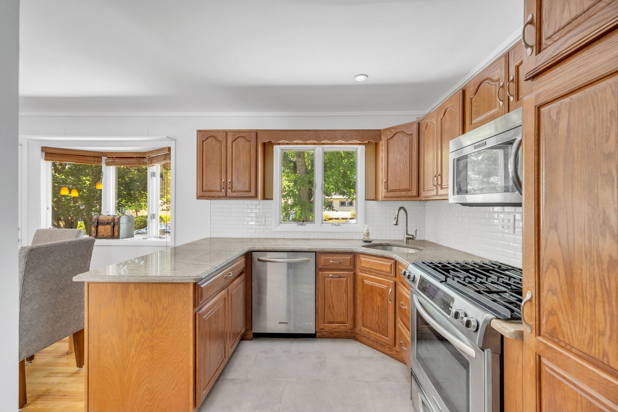  Highly Desirable Madison Park - 32 Bucknell Road, Parlin - 物件實景