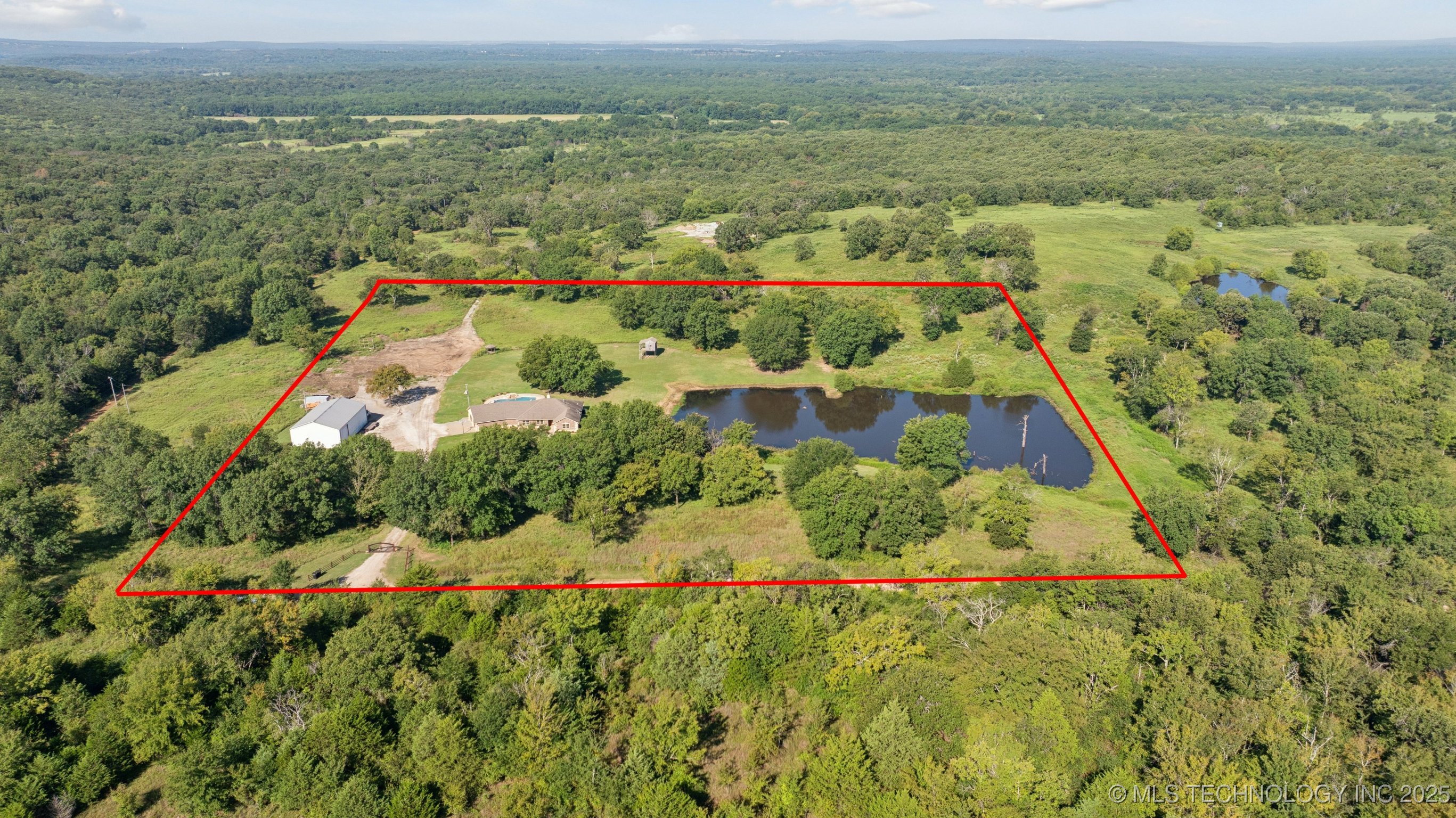 Henryetta, Oklahoma, 74437, United States, 4 Bedrooms Bedrooms, ,4 BathroomsBathrooms,Residential,For Sale,1939303