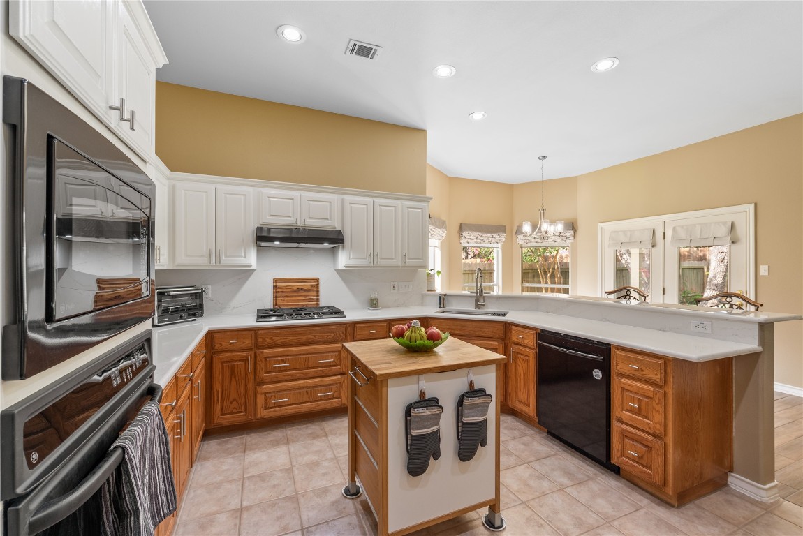 Cedar Park, Texas, 78613, United States, 3 Bedrooms Bedrooms, ,3 BathroomsBathrooms,Residential,For Sale,1911672