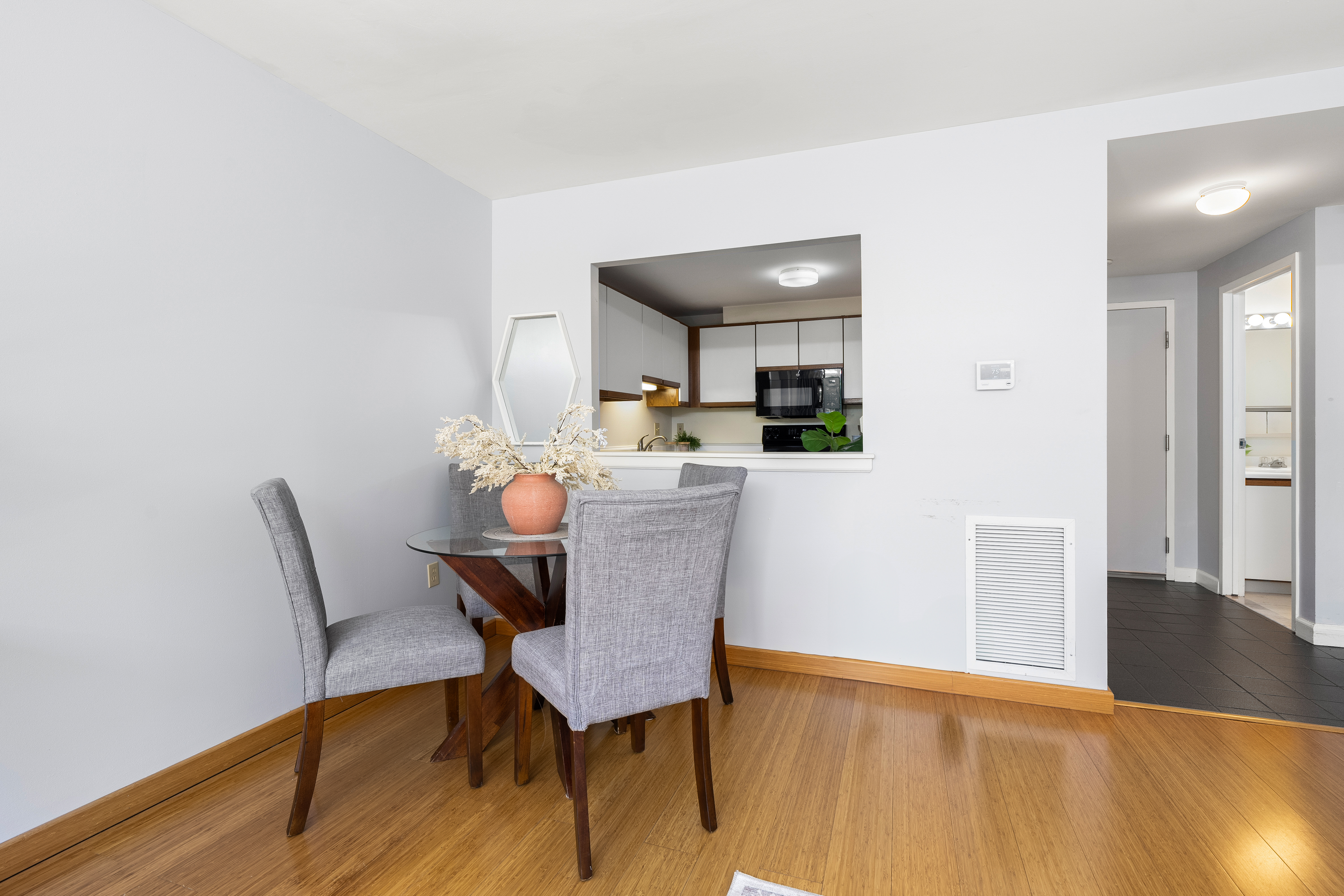  1 Watermill Place, Unit 516, Arlington, MA, 02476 - 物件實景