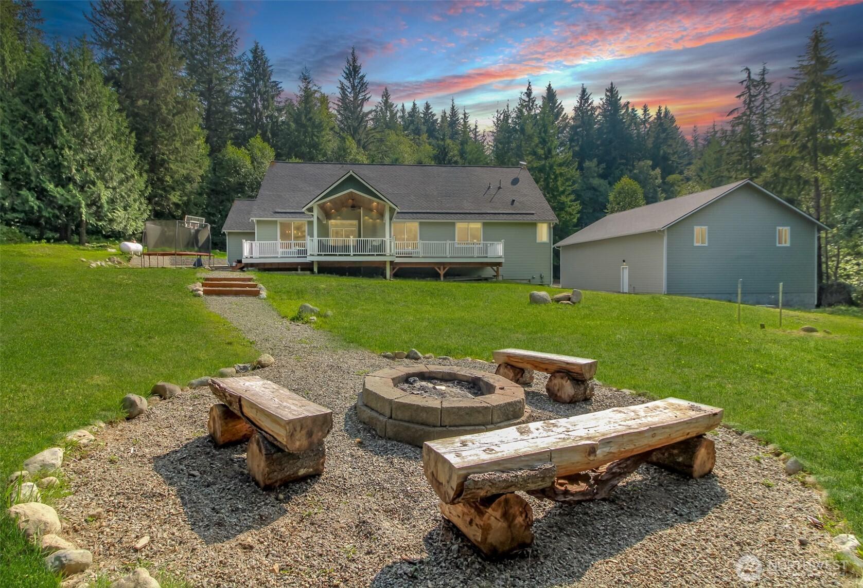 MAPLE VALLEY, Washington, 98038, United States, 3 Bedrooms Bedrooms, ,3 BathroomsBathrooms,Residential,For Sale,1947059