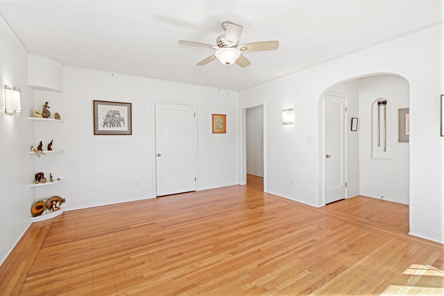 Sacramento, California, 95816, United States, ,Residential,For Sale,1862209