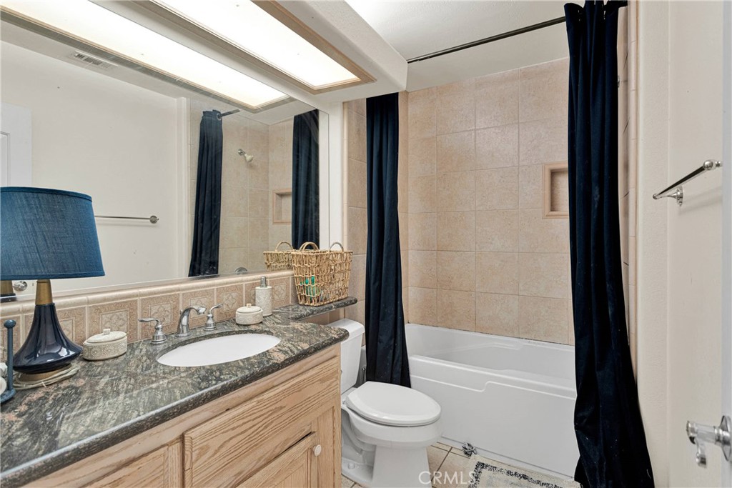 Victorville, California, 92395, United States, 4 Bedrooms Bedrooms, ,2 BathroomsBathrooms,Residential,For Sale,1927294