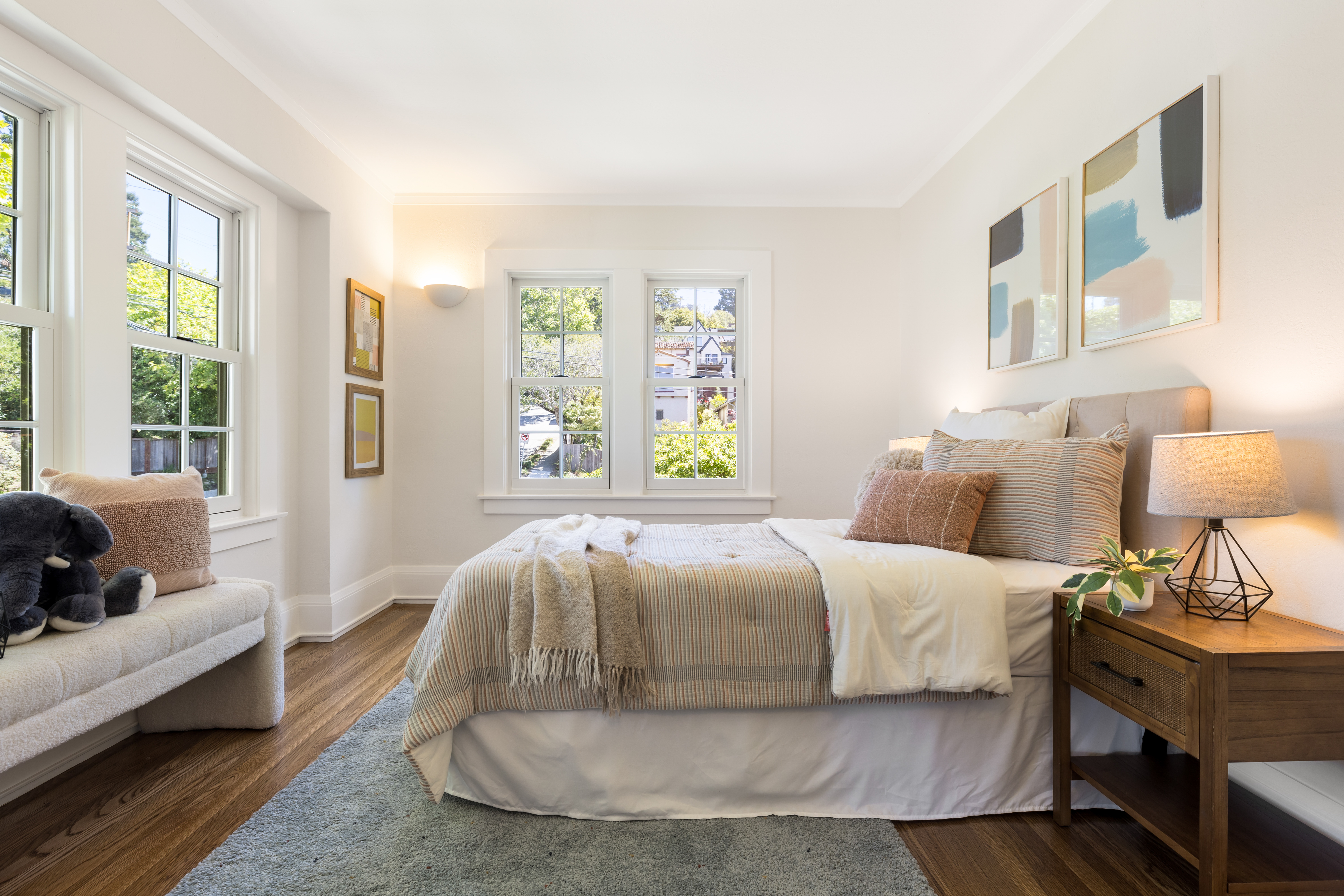  Timeless Berkeley Hills Gem with Spectacular Gardens and Bay Views - 物件實景